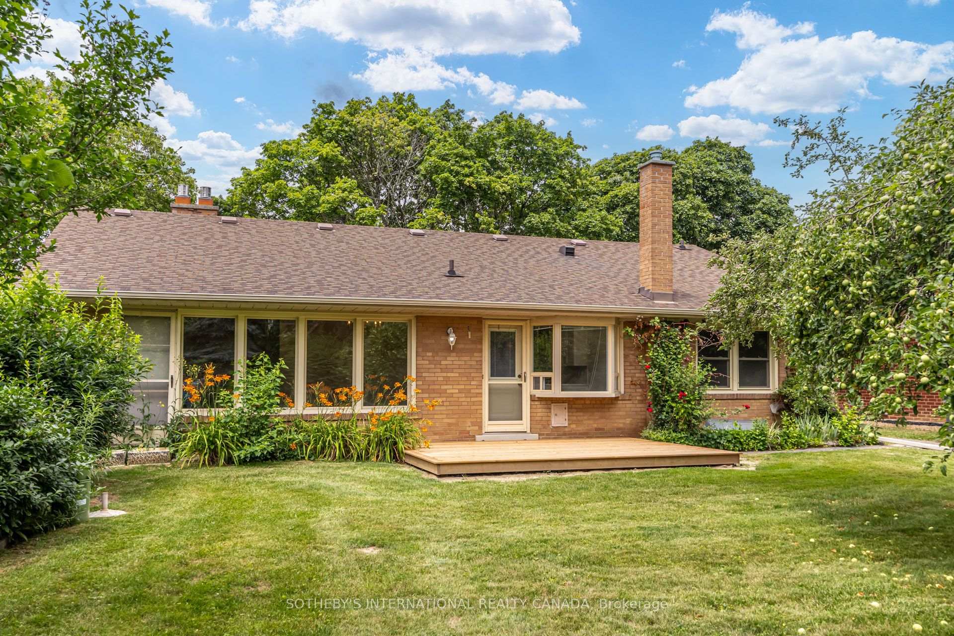 Photo 47 of 25 Abinger Crescent, Etobicoke, Princess-Rosethorn — HOMEH