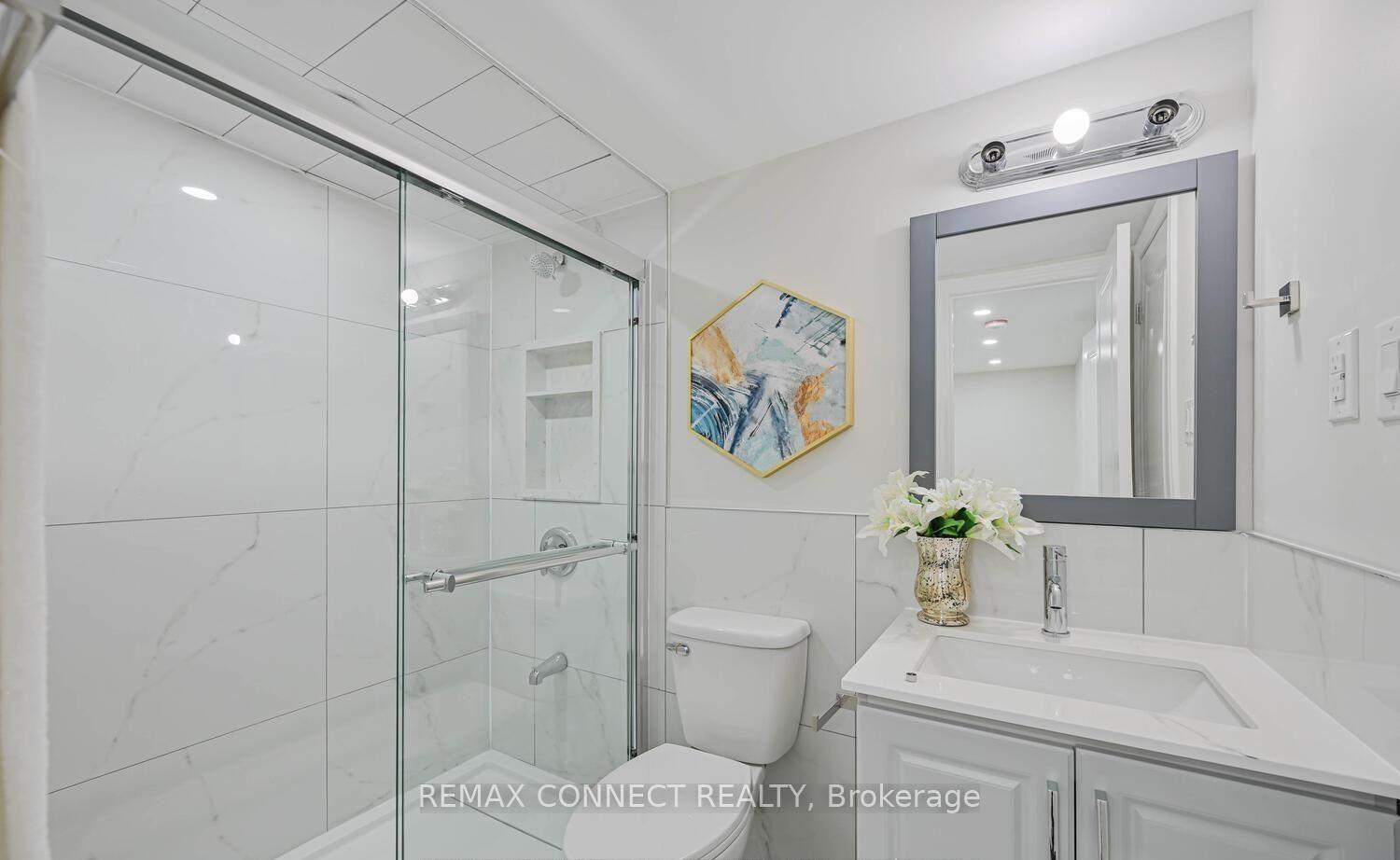 Photo 8 of Unit B, 55 B Taysham Crescent, Etobicoke, Thistletown-Beaumonde Heights — HOMEH