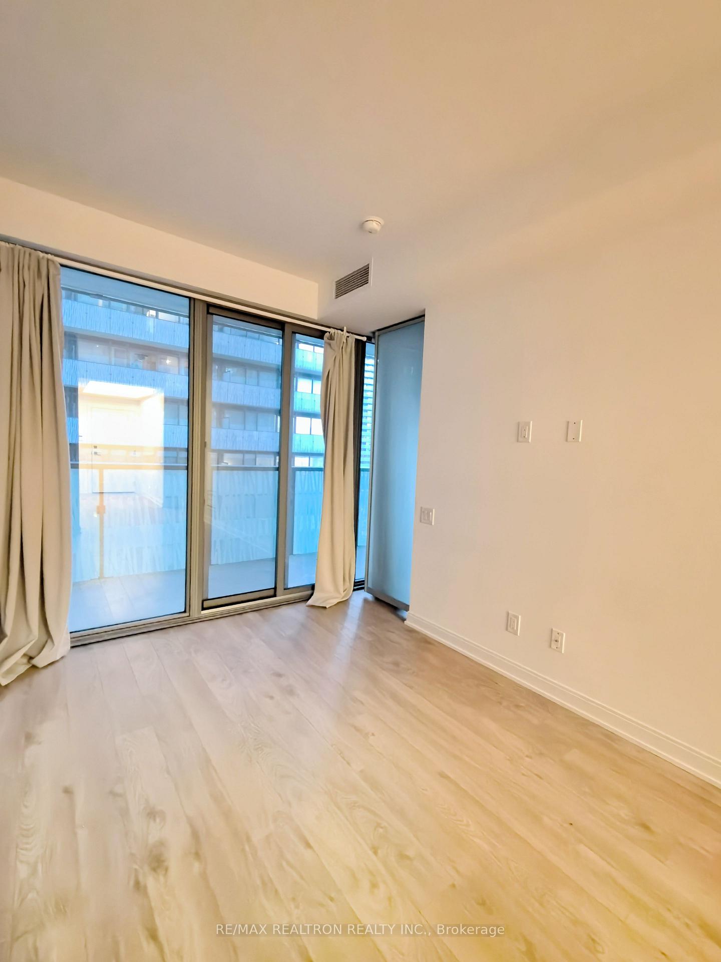 Photo 6 of Unit 2607, 50 Charles Street E, Toronto, Church-Yonge Corridor — HOMEH