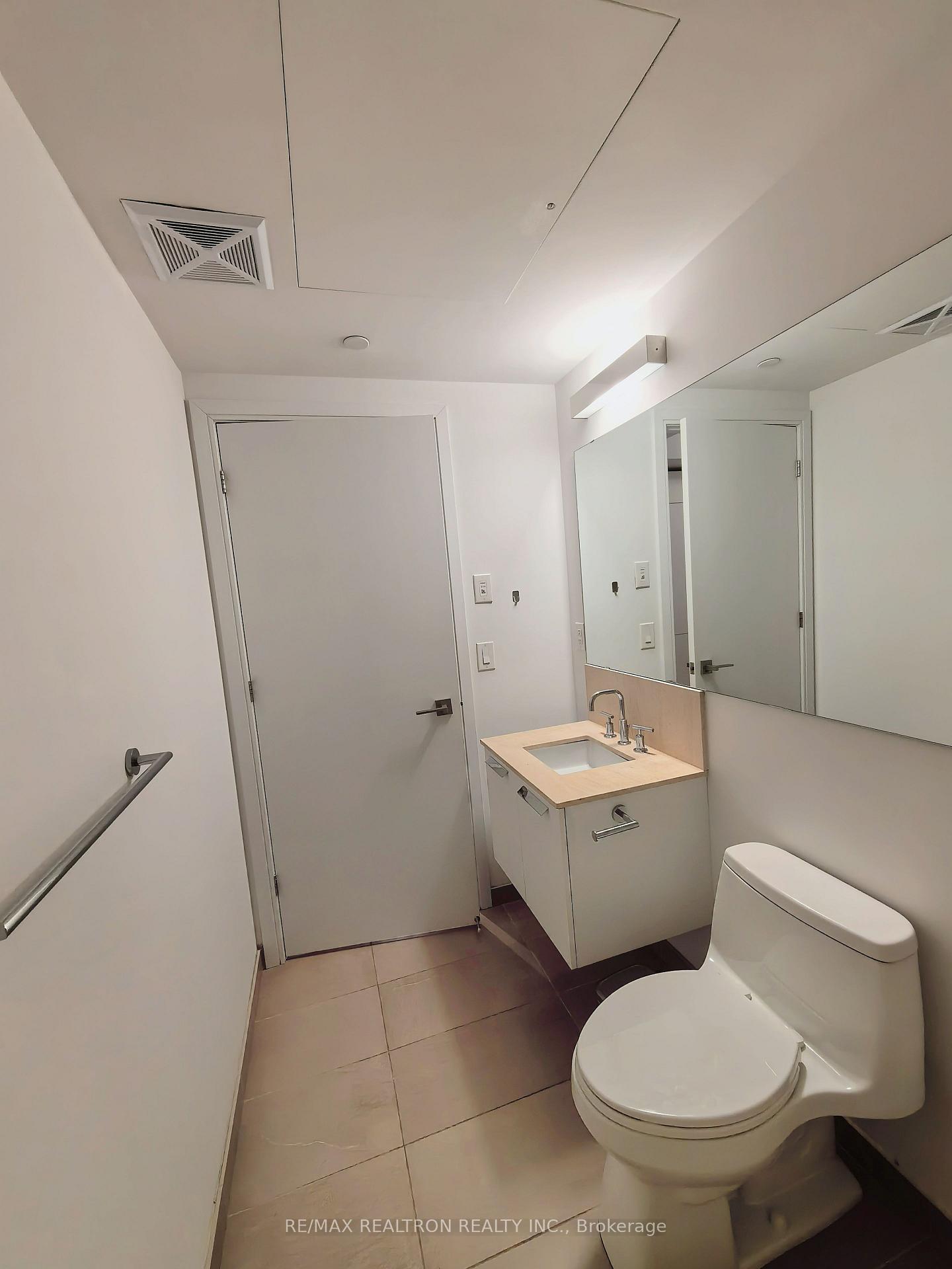 Photo 7 of Unit 2607, 50 Charles Street E, Toronto, Church-Yonge Corridor — HOMEH