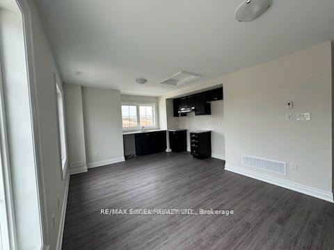 Photo 4 of Unit Coach House, 41 John Rolph Street, Markham, Cornell — HOMEH