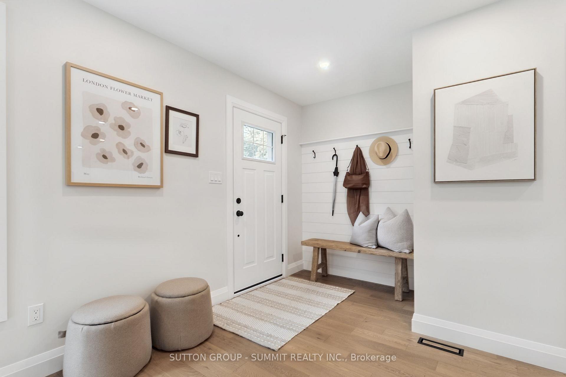Photo 4 of 1414 Dewbourne Crescent, Burlington, Palmer — HOMEH