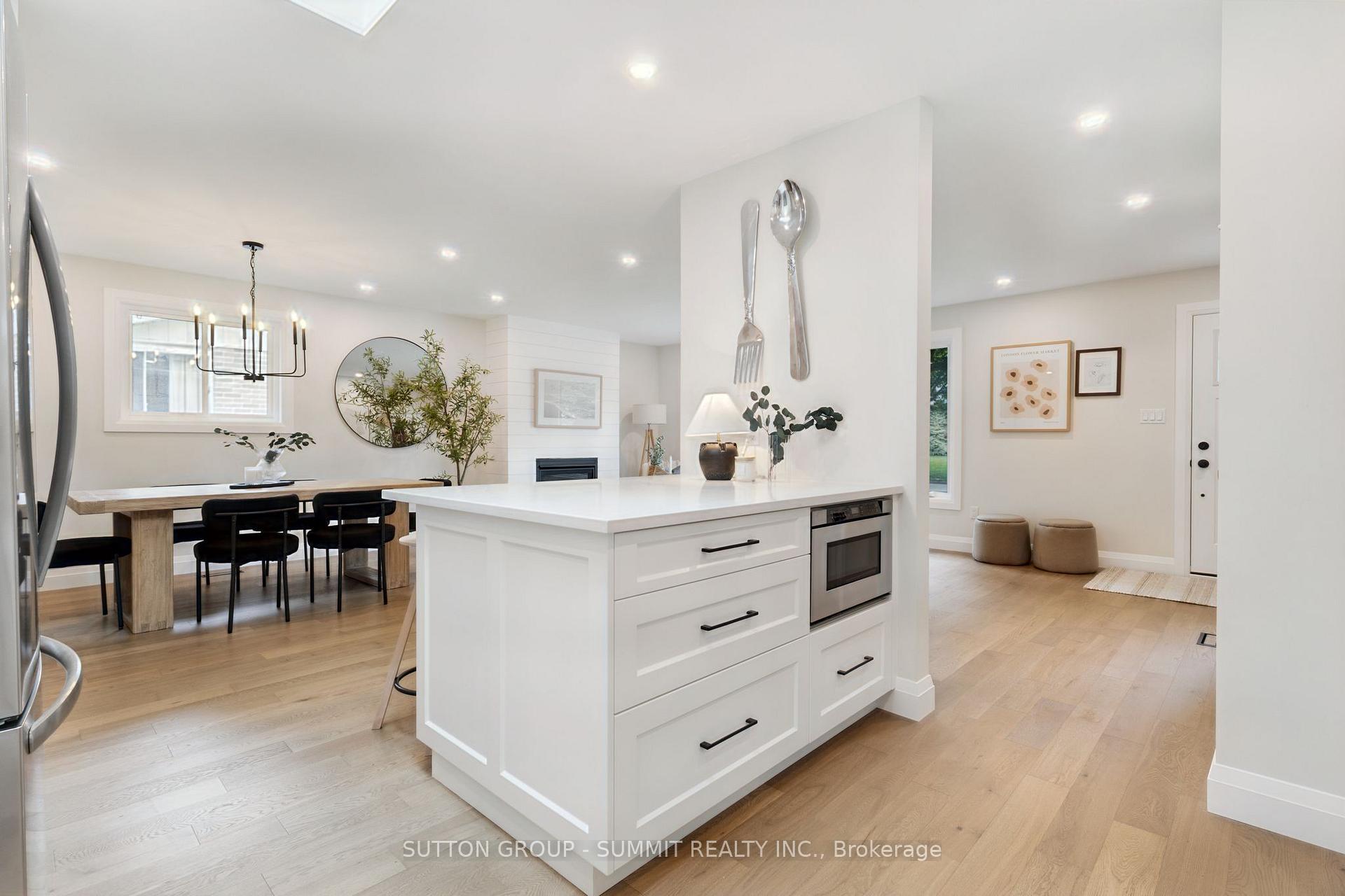 Photo 15 of 1414 Dewbourne Crescent, Burlington, Palmer — HOMEH