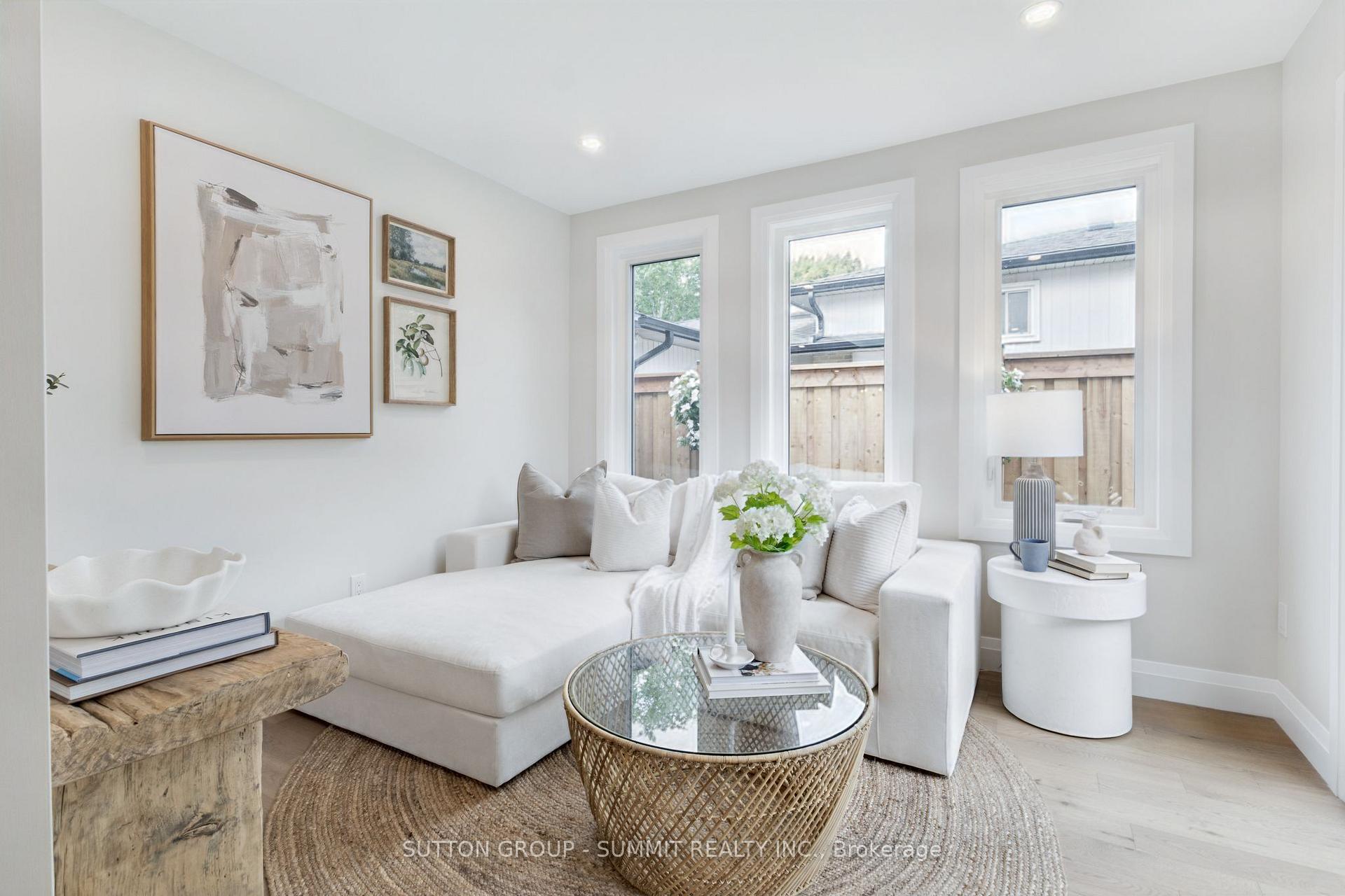 Photo 16 of 1414 Dewbourne Crescent, Burlington, Palmer — HOMEH