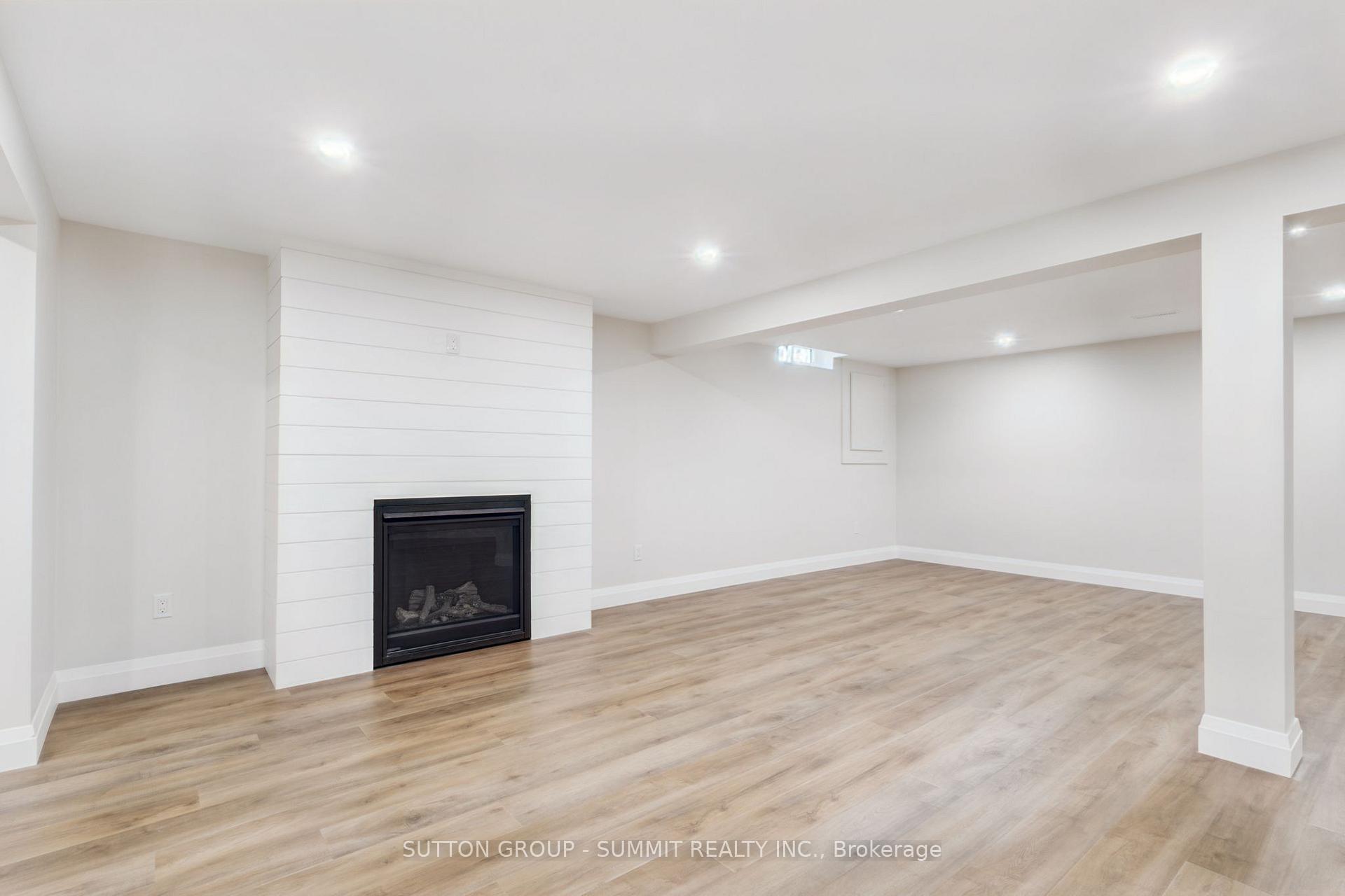 Photo 28 of 1414 Dewbourne Crescent, Burlington, Palmer — HOMEH