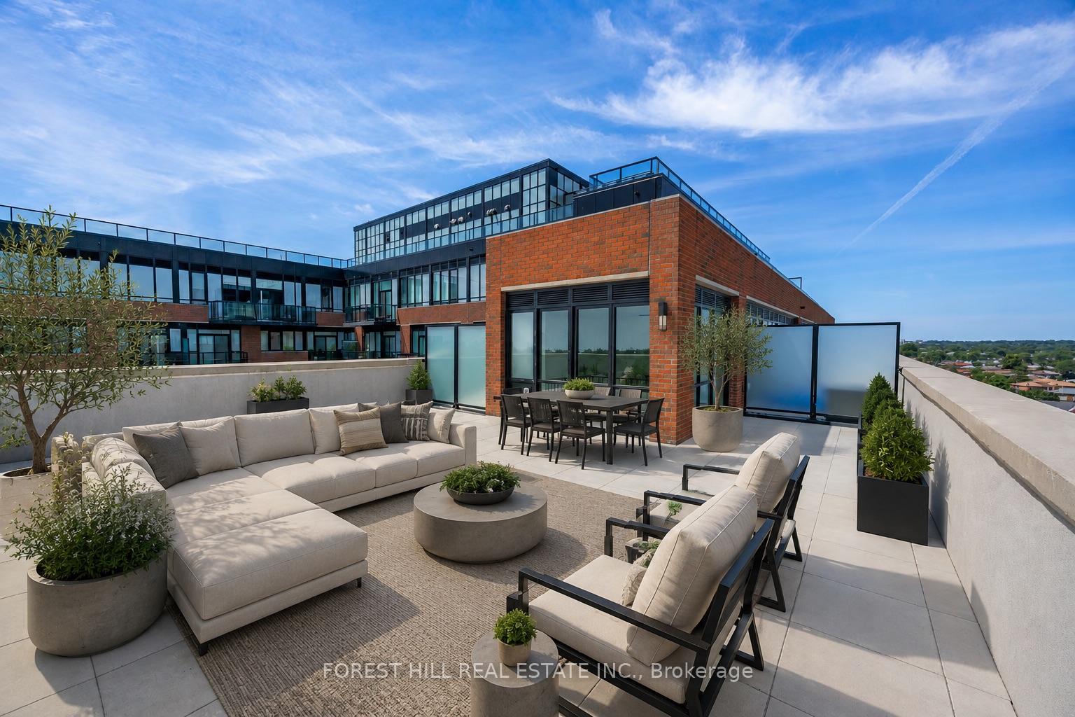 Photo of Unit 717, 2300 St. Clair Avenue