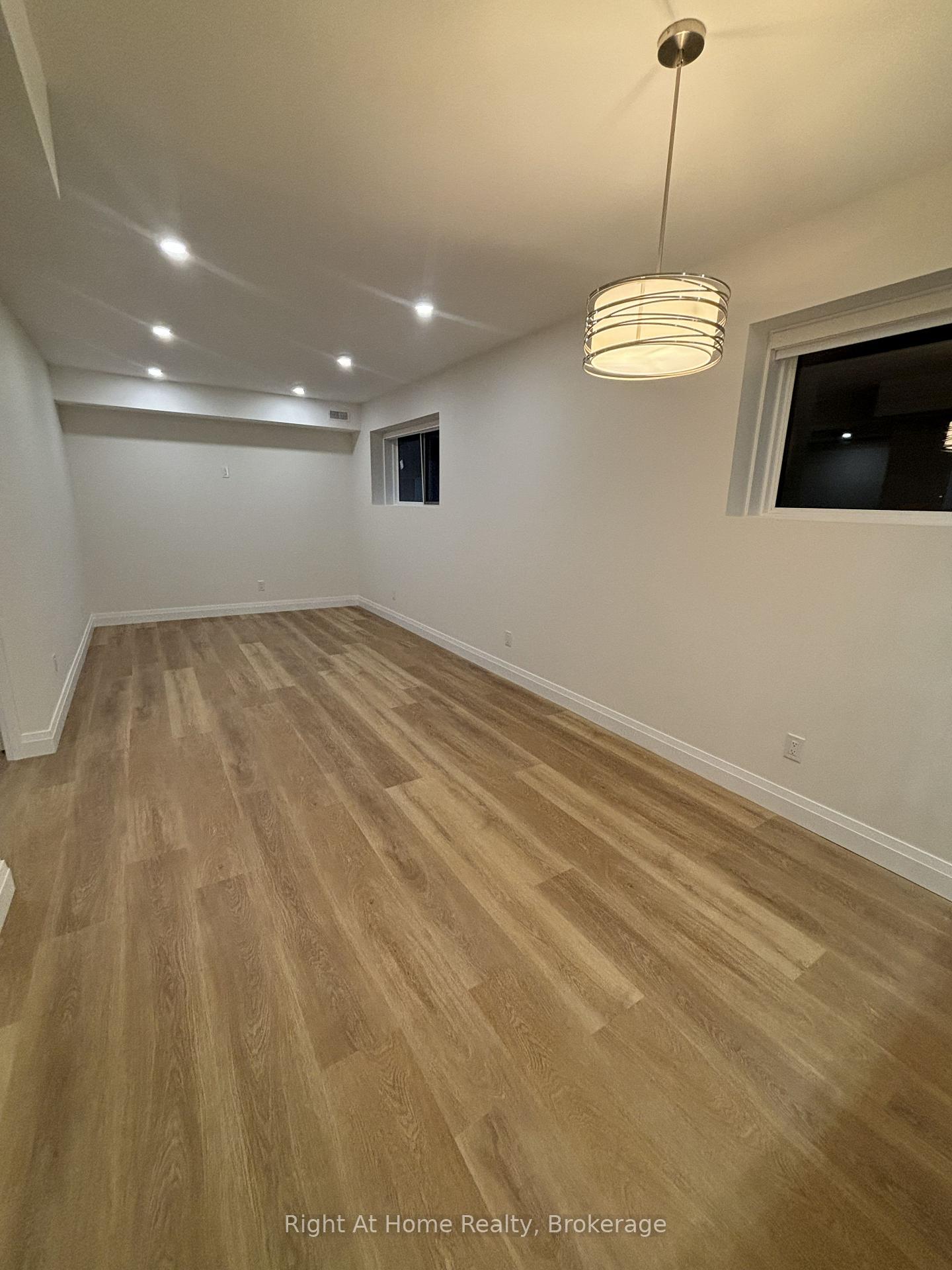 Photo 9 of 576 Guelph Street, Kitchener, Uptown Waterloo/North Ward — HOMEH