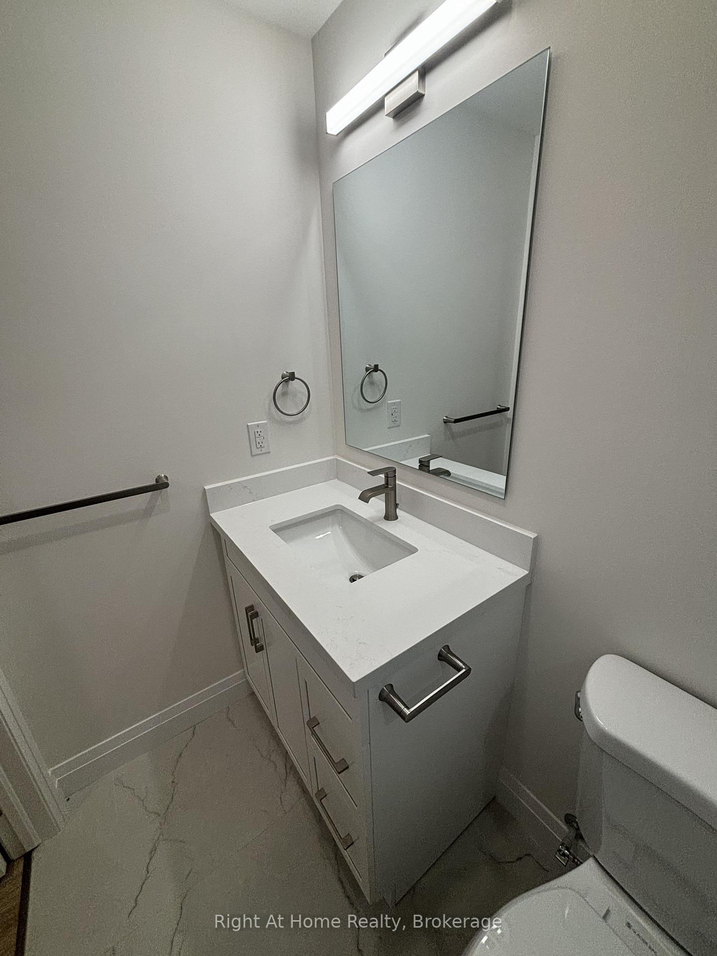 Photo 14 of 576 Guelph Street, Kitchener, Uptown Waterloo/North Ward — HOMEH