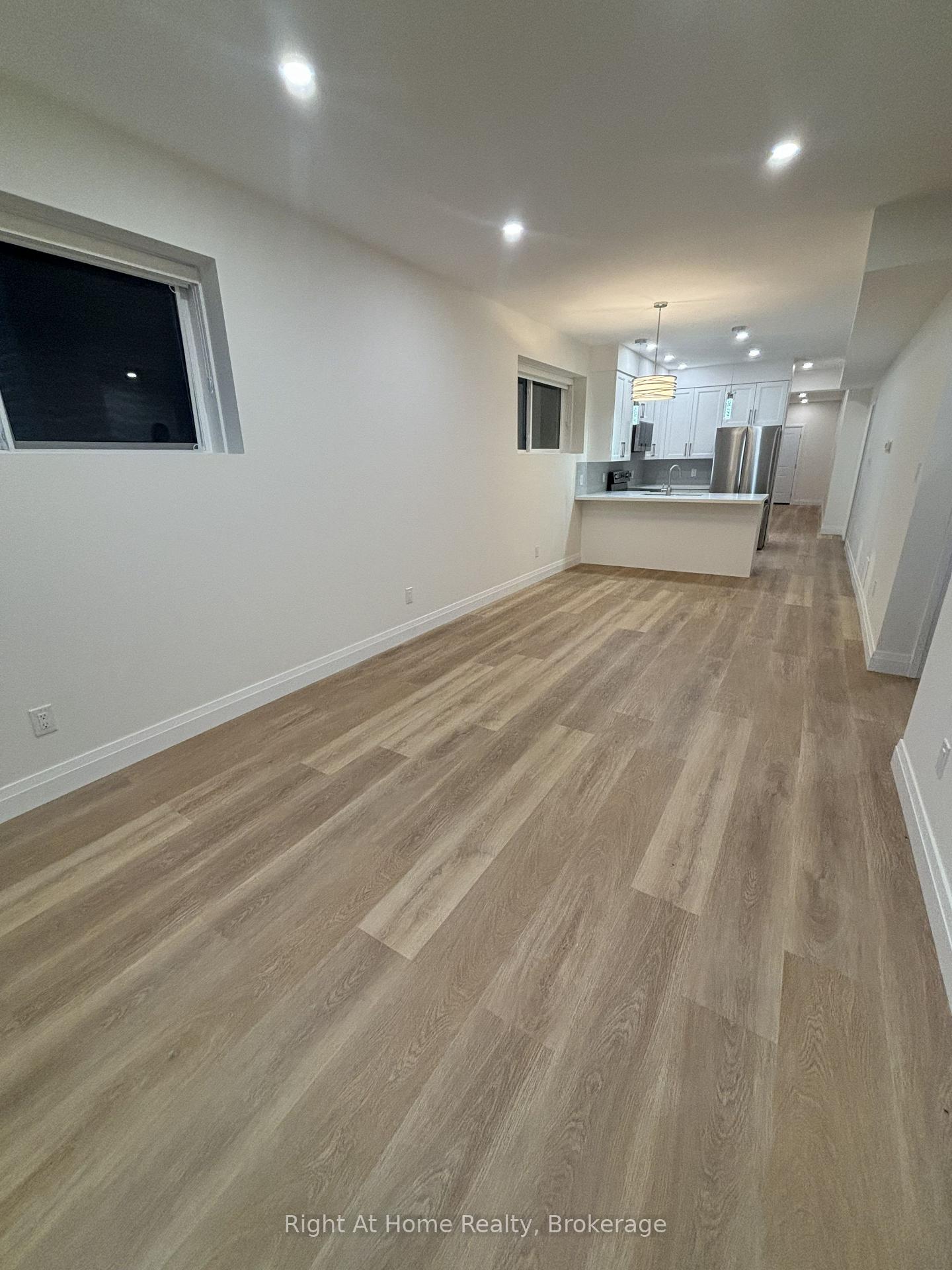 Photo 20 of 576 Guelph Street, Kitchener, Uptown Waterloo/North Ward — HOMEH