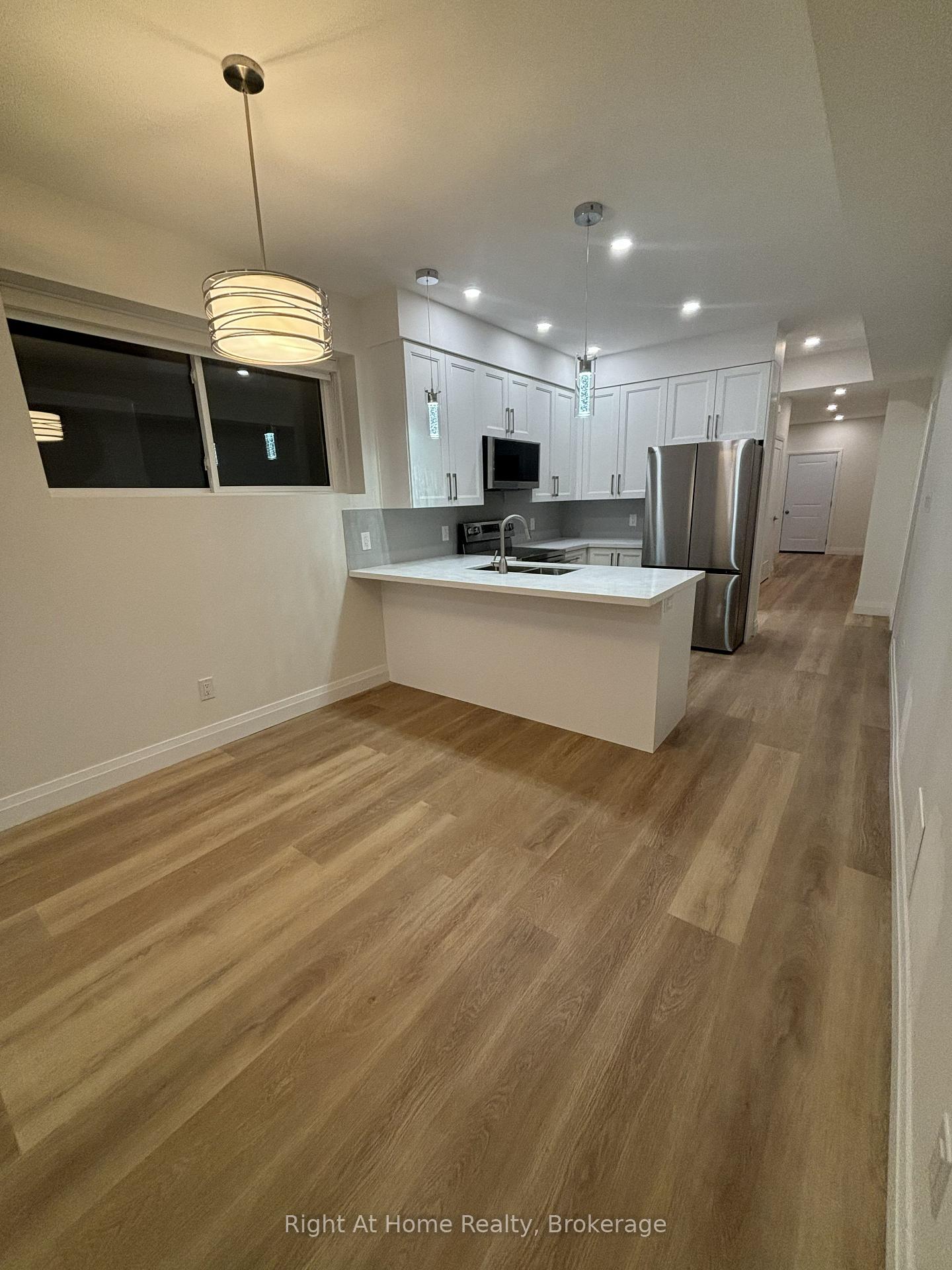 Photo 25 of 576 Guelph Street, Kitchener, Uptown Waterloo/North Ward — HOMEH