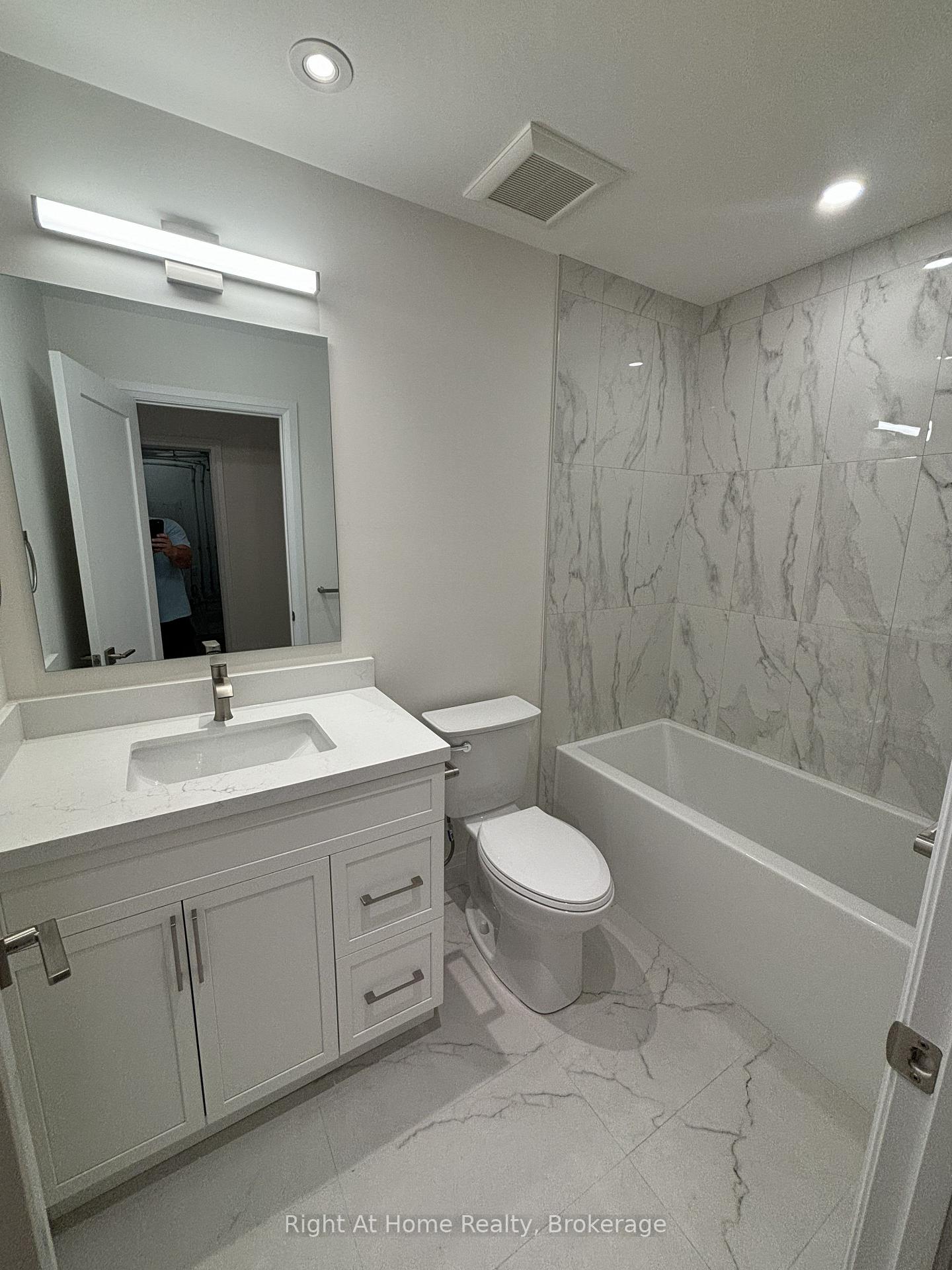 Photo 29 of 576 Guelph Street, Kitchener, Uptown Waterloo/North Ward — HOMEH