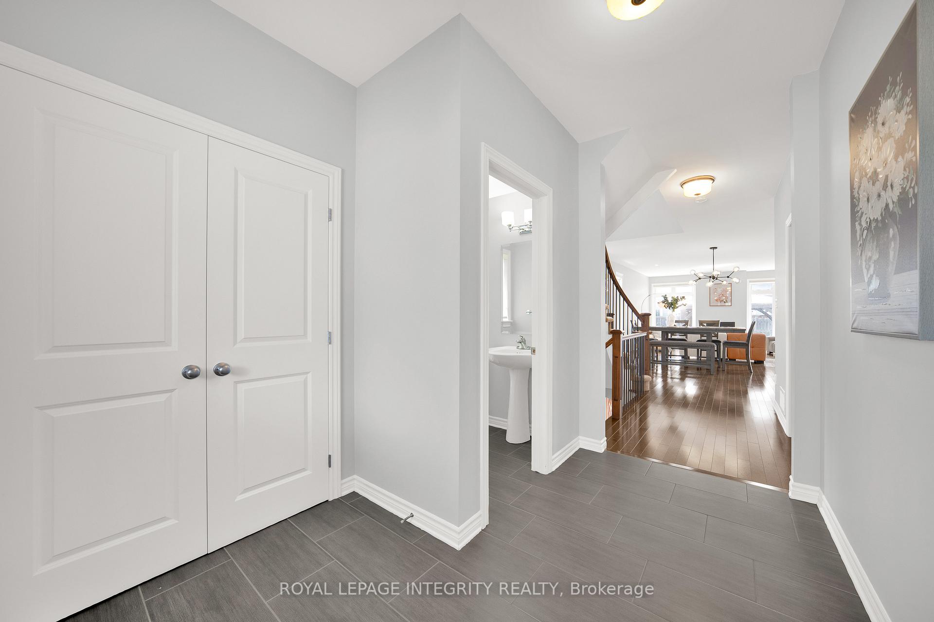Photo 2 of 573 Egret Way, Ottawa, Barrhaven - Half Moon Bay — HOMEH