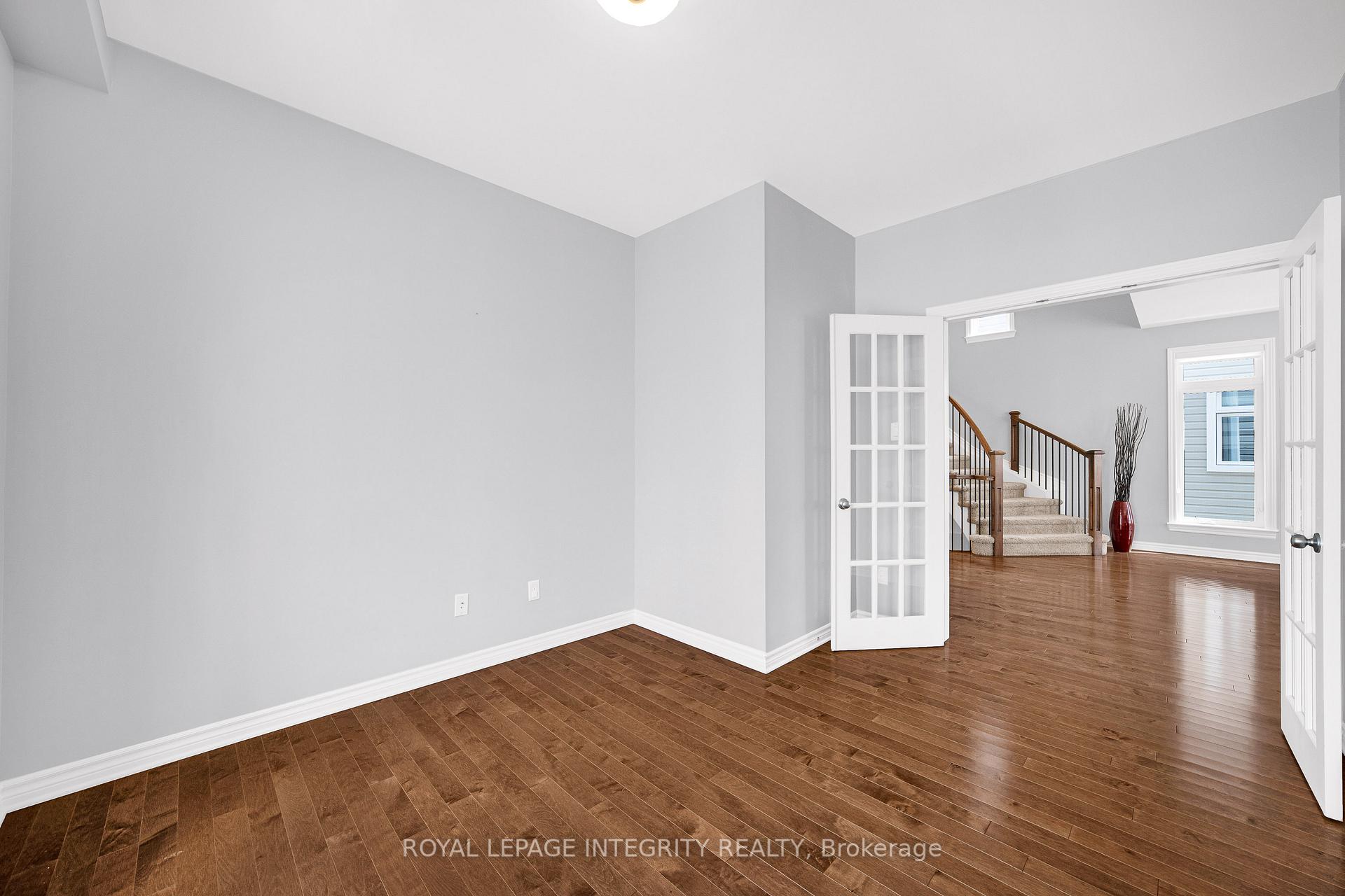 Photo 7 of 573 Egret Way, Ottawa, Barrhaven - Half Moon Bay — HOMEH