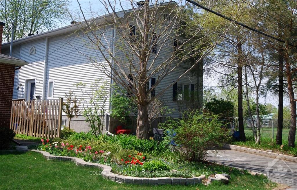 Photo 1 of Unit A, 160 Mafeking Avenue, Ottawa, Manor Park — HOMEH