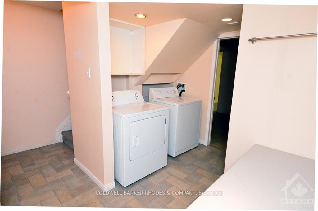 Photo 10 of Unit A, 160 Mafeking Avenue, Ottawa, Manor Park — HOMEH