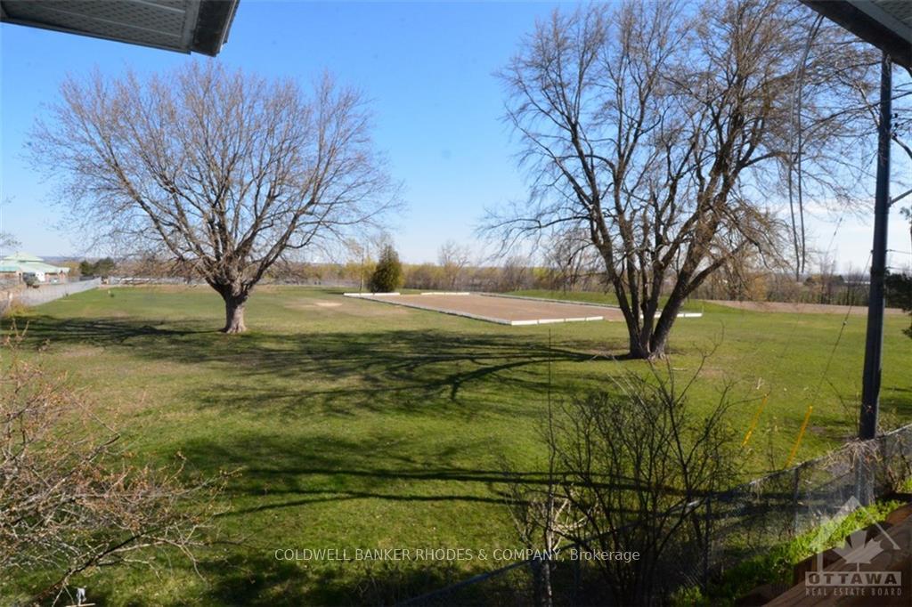 Photo 13 of Unit A, 160 Mafeking Avenue, Ottawa, Manor Park — HOMEH