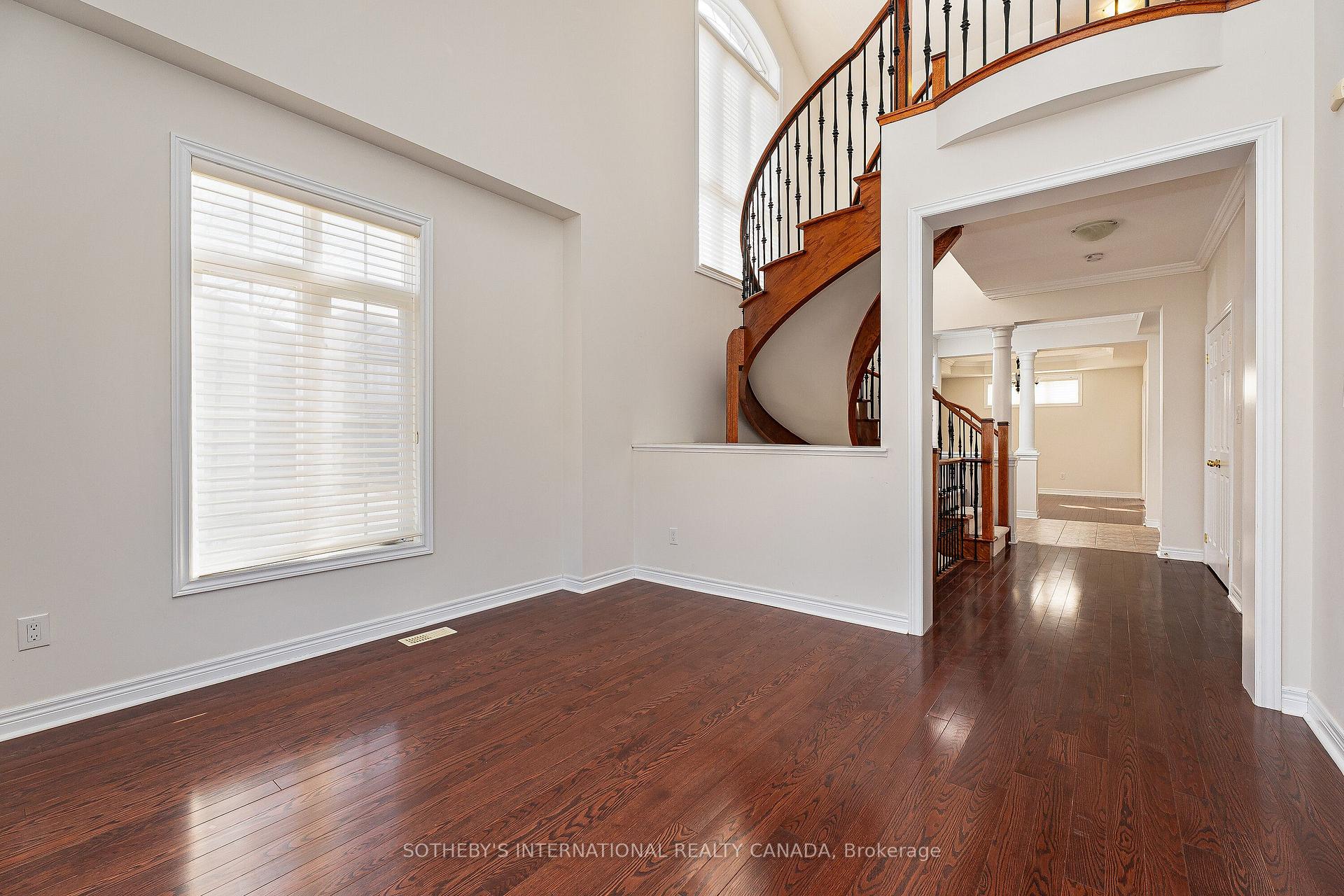 Photo 42 of 1 Herbert Wales Crescent, Markham, Victoria Square — HOMEH