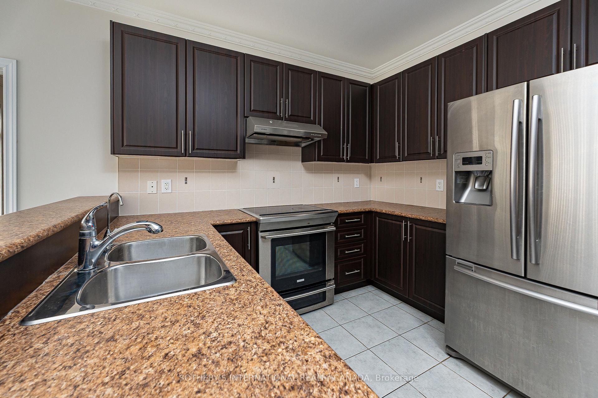 Photo 14 of 1 Herbert Wales Crescent, Markham, Victoria Square — HOMEH