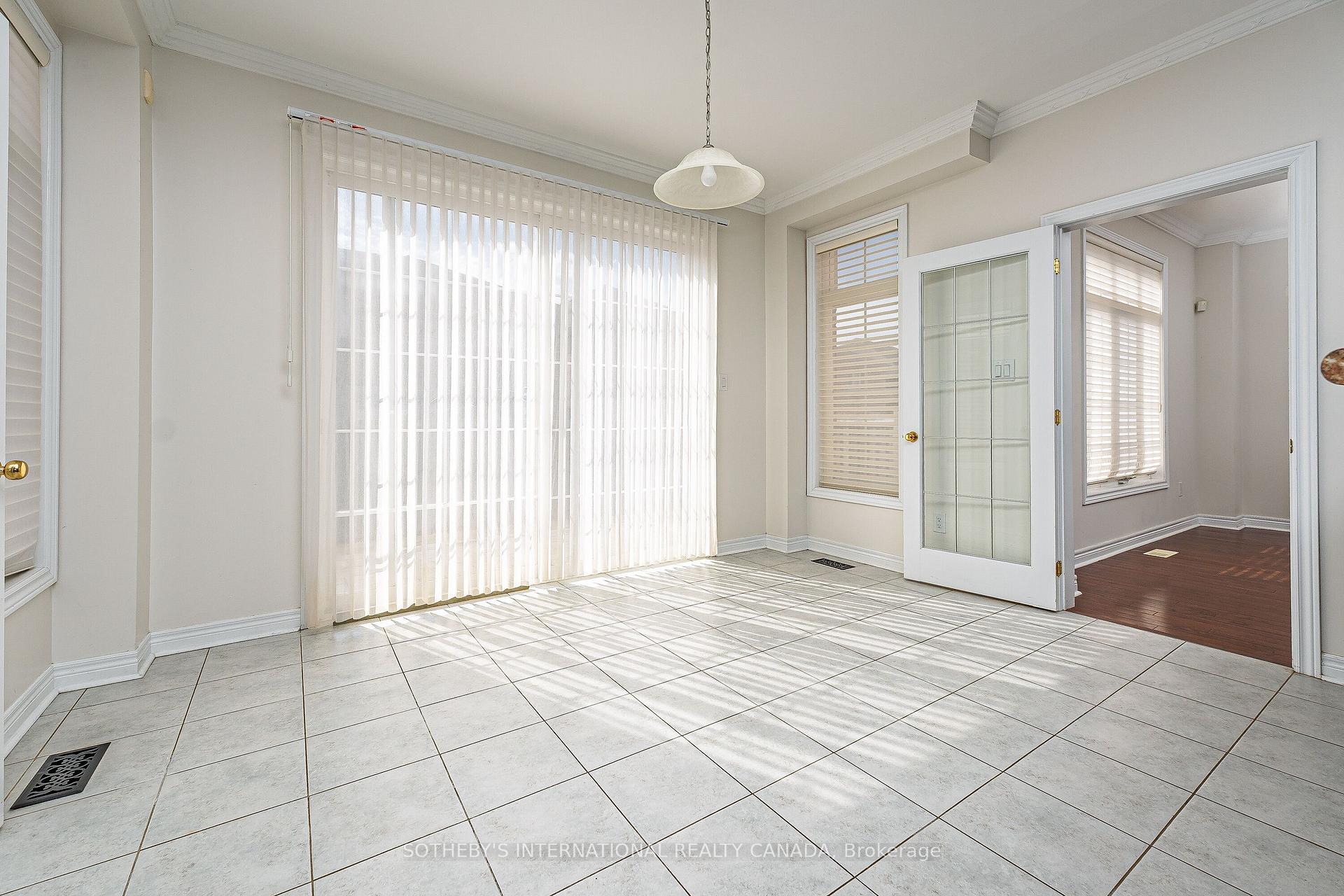 Photo 16 of 1 Herbert Wales Crescent, Markham, Victoria Square — HOMEH