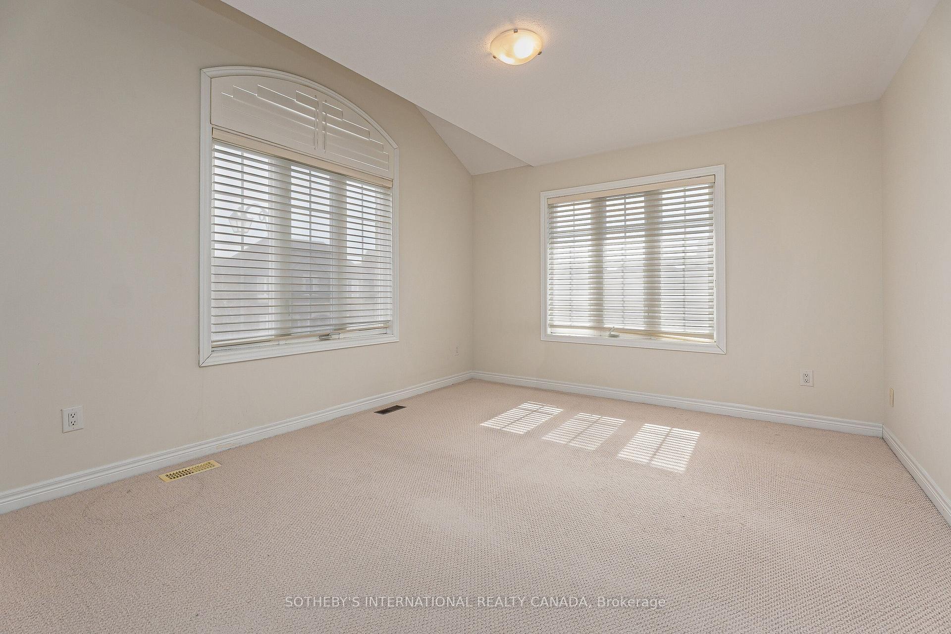Photo 27 of 1 Herbert Wales Crescent, Markham, Victoria Square — HOMEH