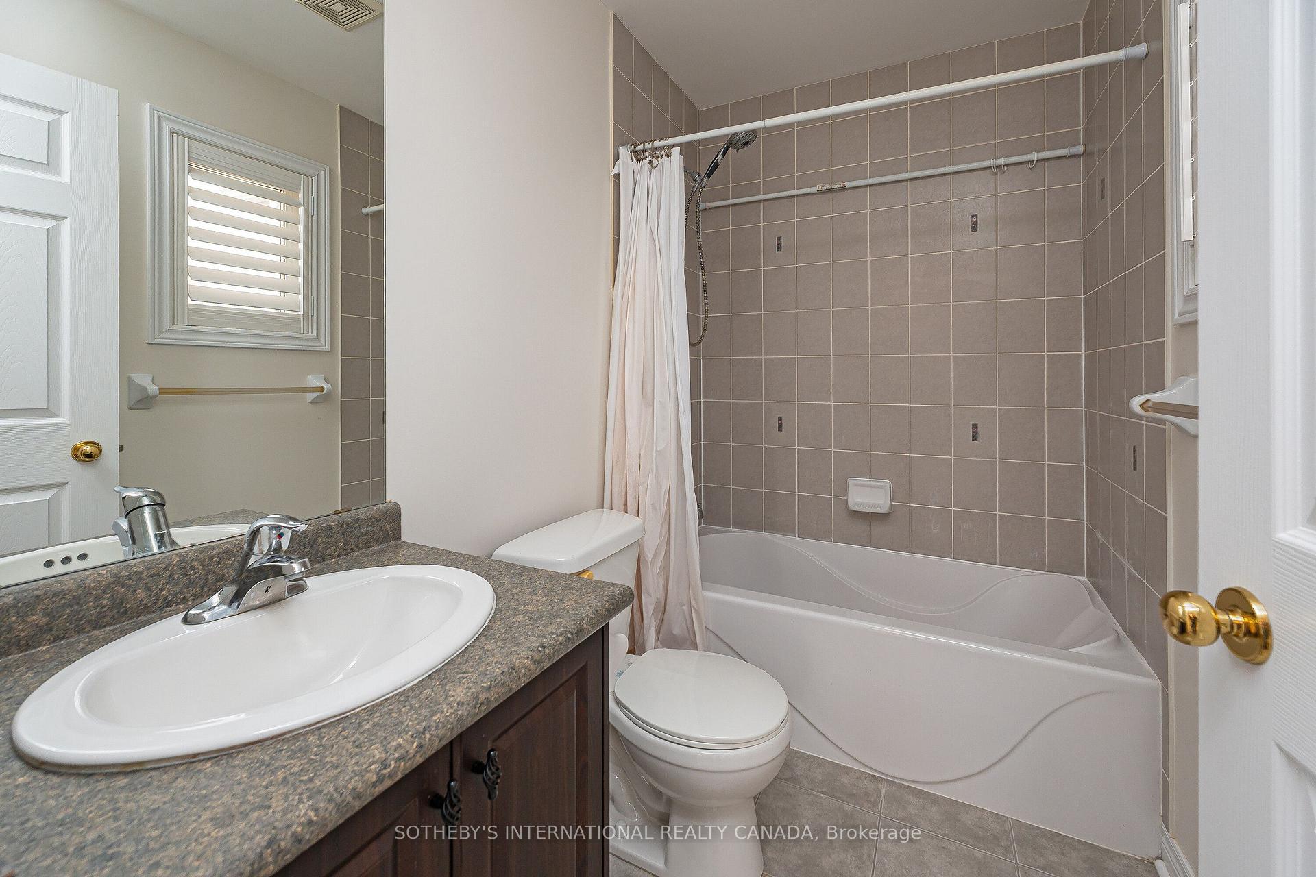 Photo 28 of 1 Herbert Wales Crescent, Markham, Victoria Square — HOMEH