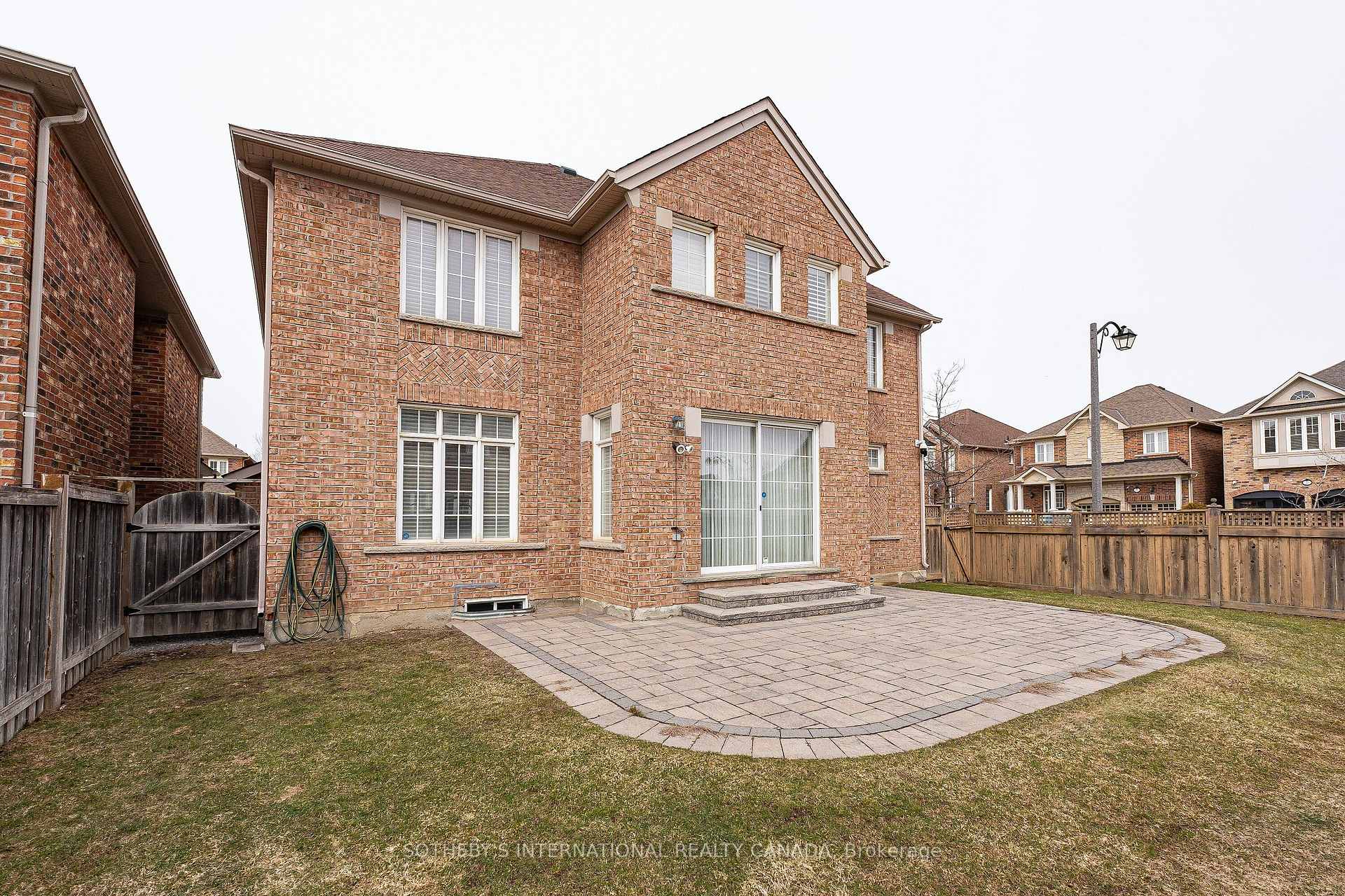 Photo 45 of 1 Herbert Wales Crescent, Markham, Victoria Square — HOMEH