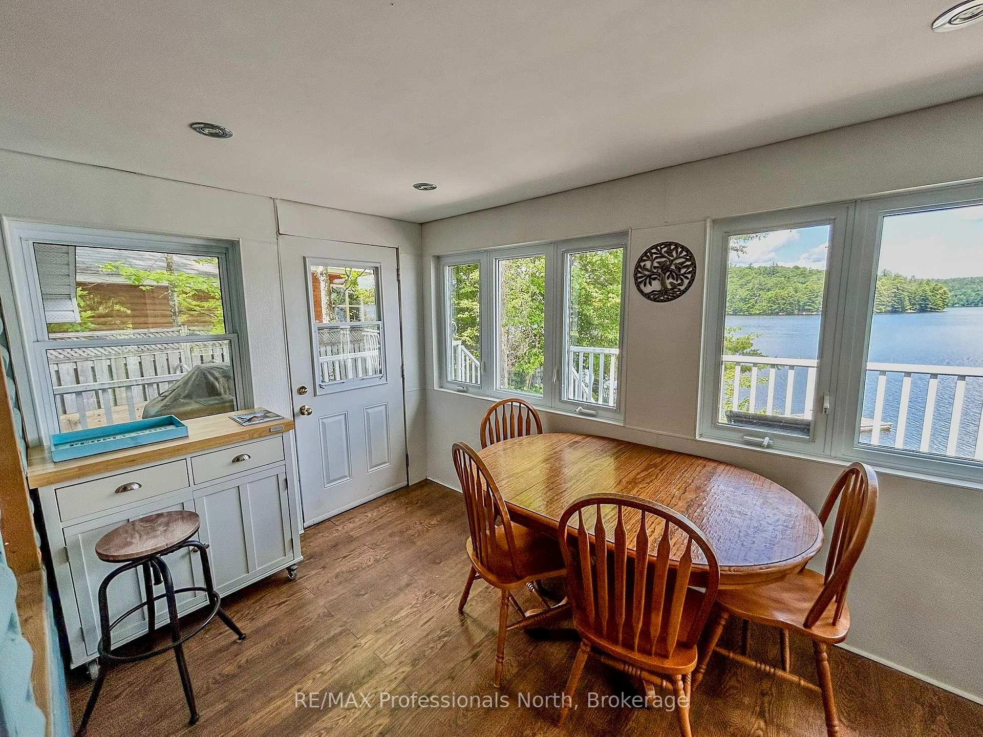 Photo 4 of 1129 Comak Crescent, Algonquin Highlands, Sherborne — HOMEH