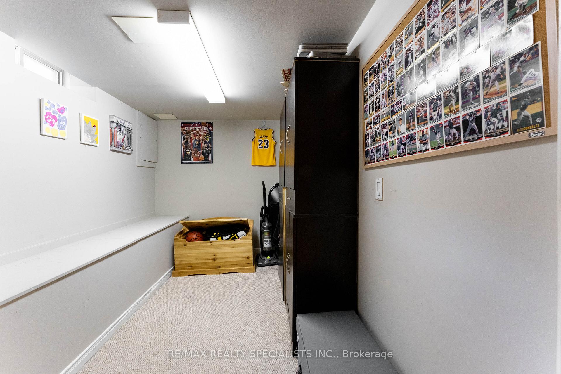 Photo 36 of 46 Harnesworth Crescent, Hamilton, Waterdown — HOMEH
