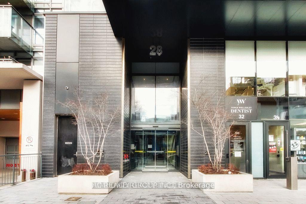 Photo 2 of Unit 1702, 28 Wellesley Street E, Toronto, Church-Yonge Corridor — HOMEH