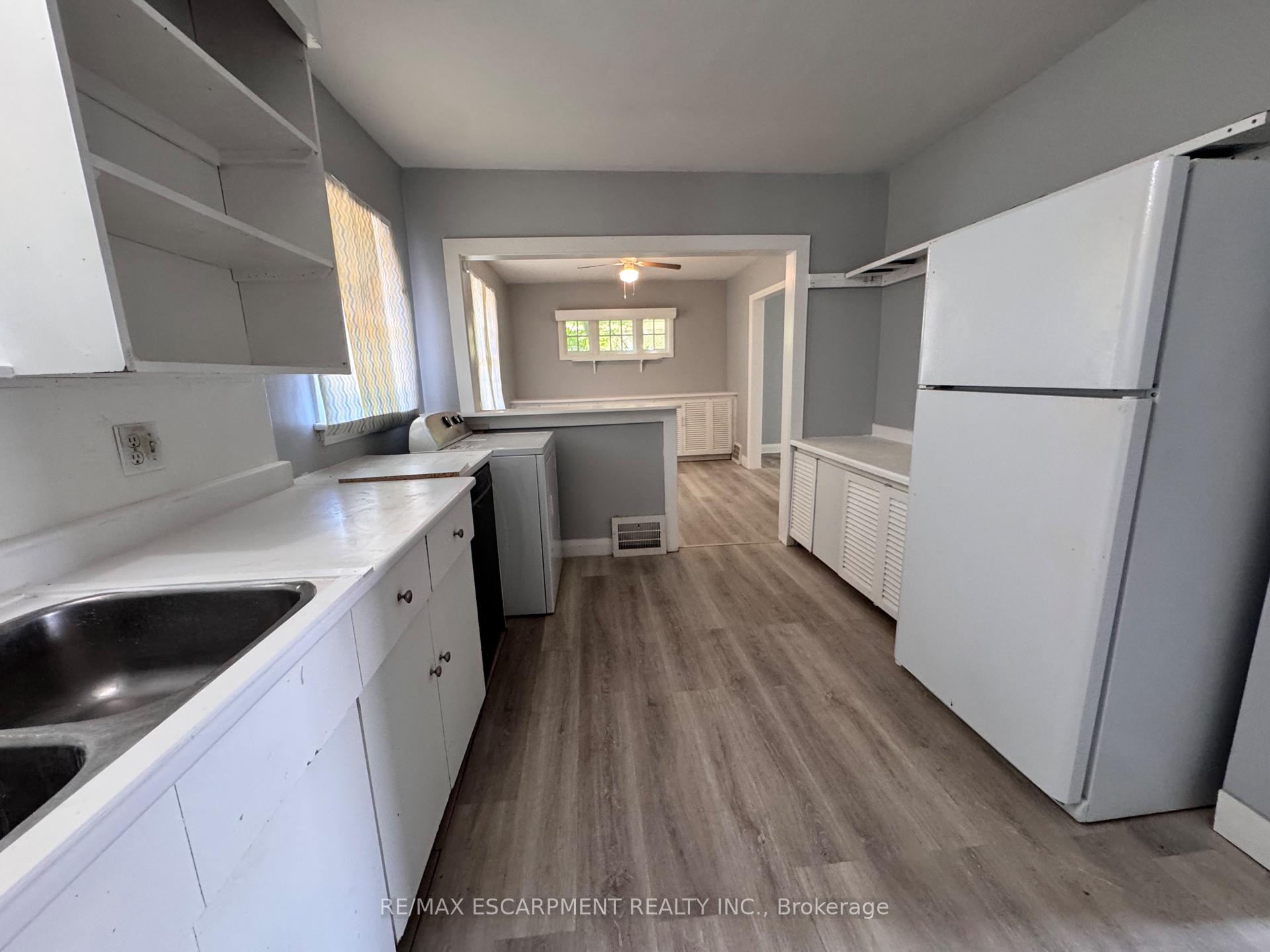 Photo 8 of Unit Upper Unit, 46 Plains Road, Burlington, LaSalle — HOMEH