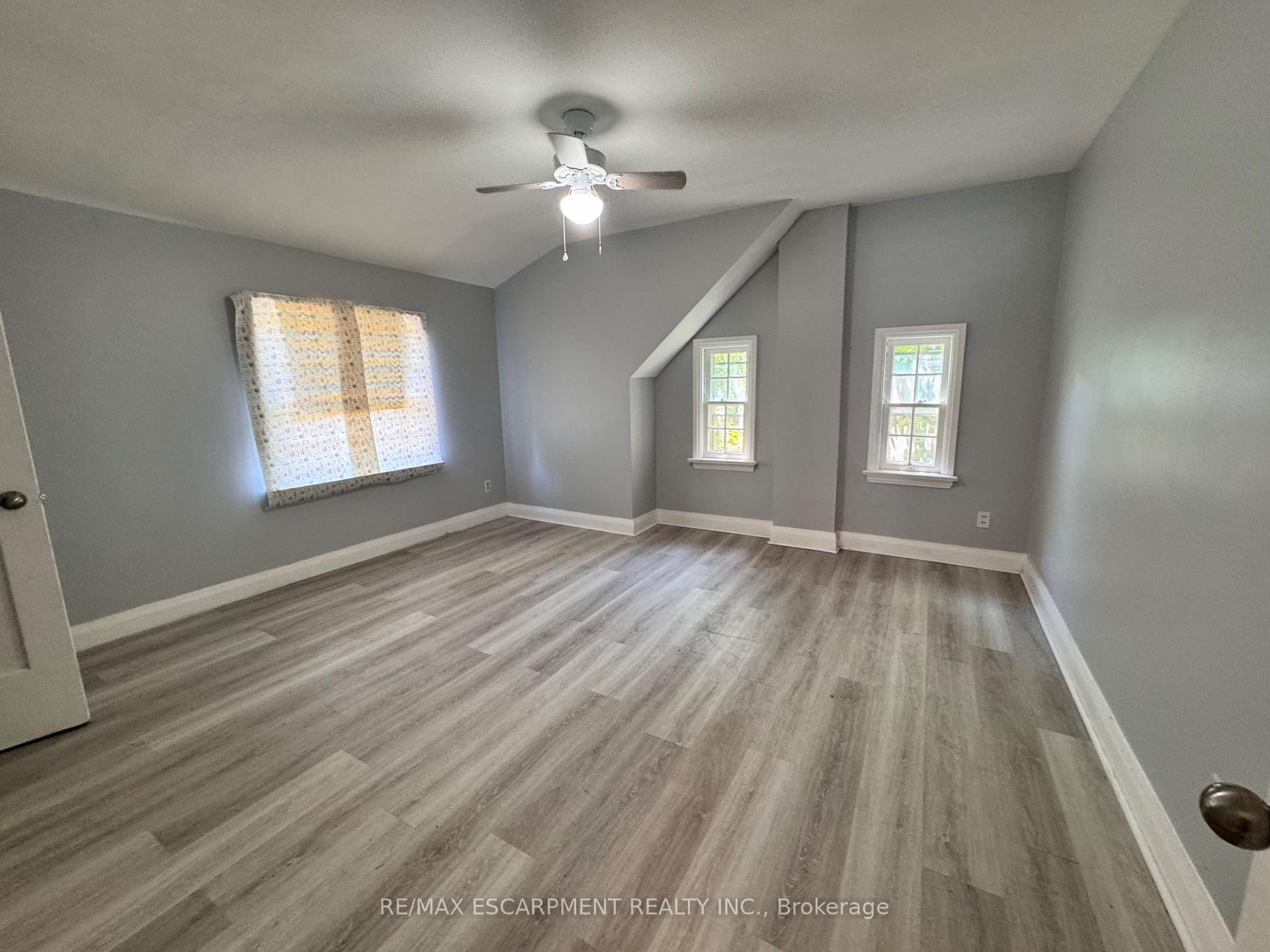 Photo 16 of Unit Upper Unit, 46 Plains Road, Burlington, LaSalle — HOMEH