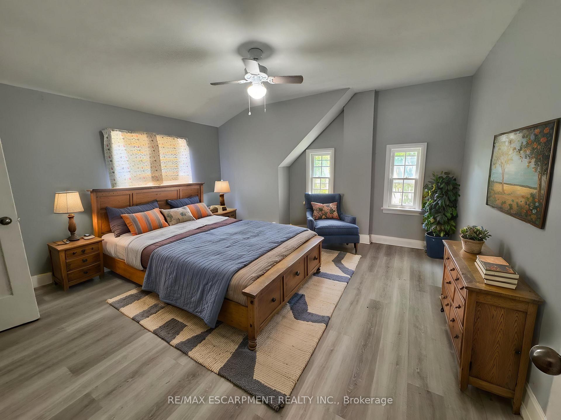Photo 17 of Unit Upper Unit, 46 Plains Road, Burlington, LaSalle — HOMEH