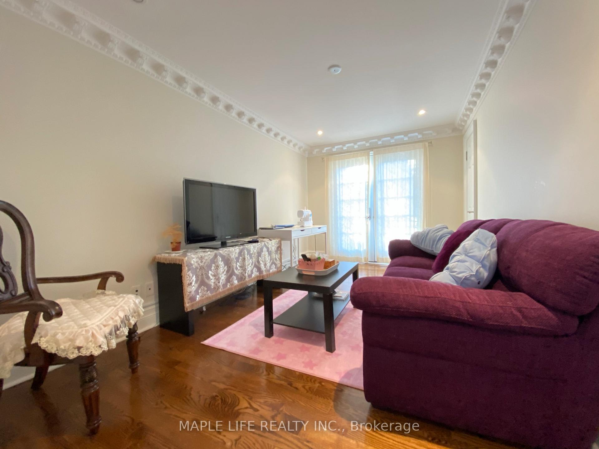 Photo 34 of 16 Brian Cliff Drive, North York, Banbury-Don Mills — HOMEH