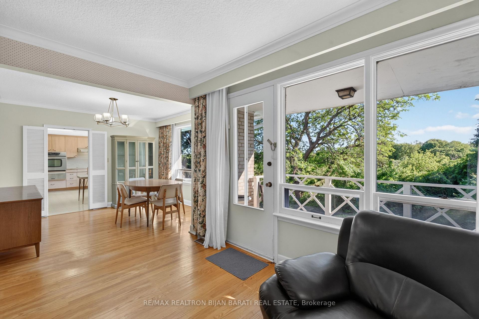 Photo 19 of 14 Heathview Avenue, North York, Bayview Village — HOMEH