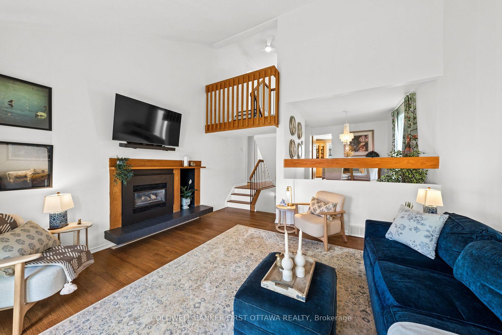 Photo 18 of 34 Melville Drive, Ottawa, Barrhaven - Pheasant Run — HOMEH