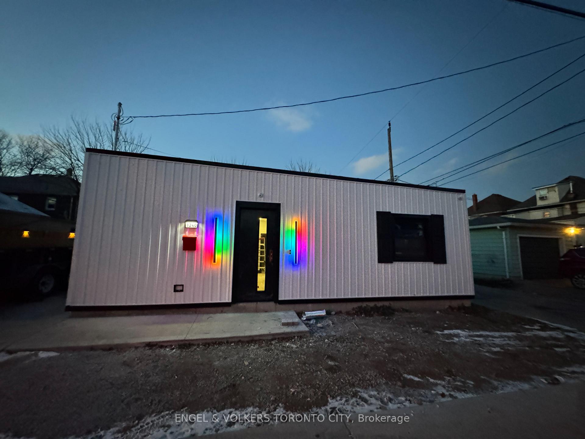 Photo 39 of 792 Pierre Avenue, Windsor — HOMEH