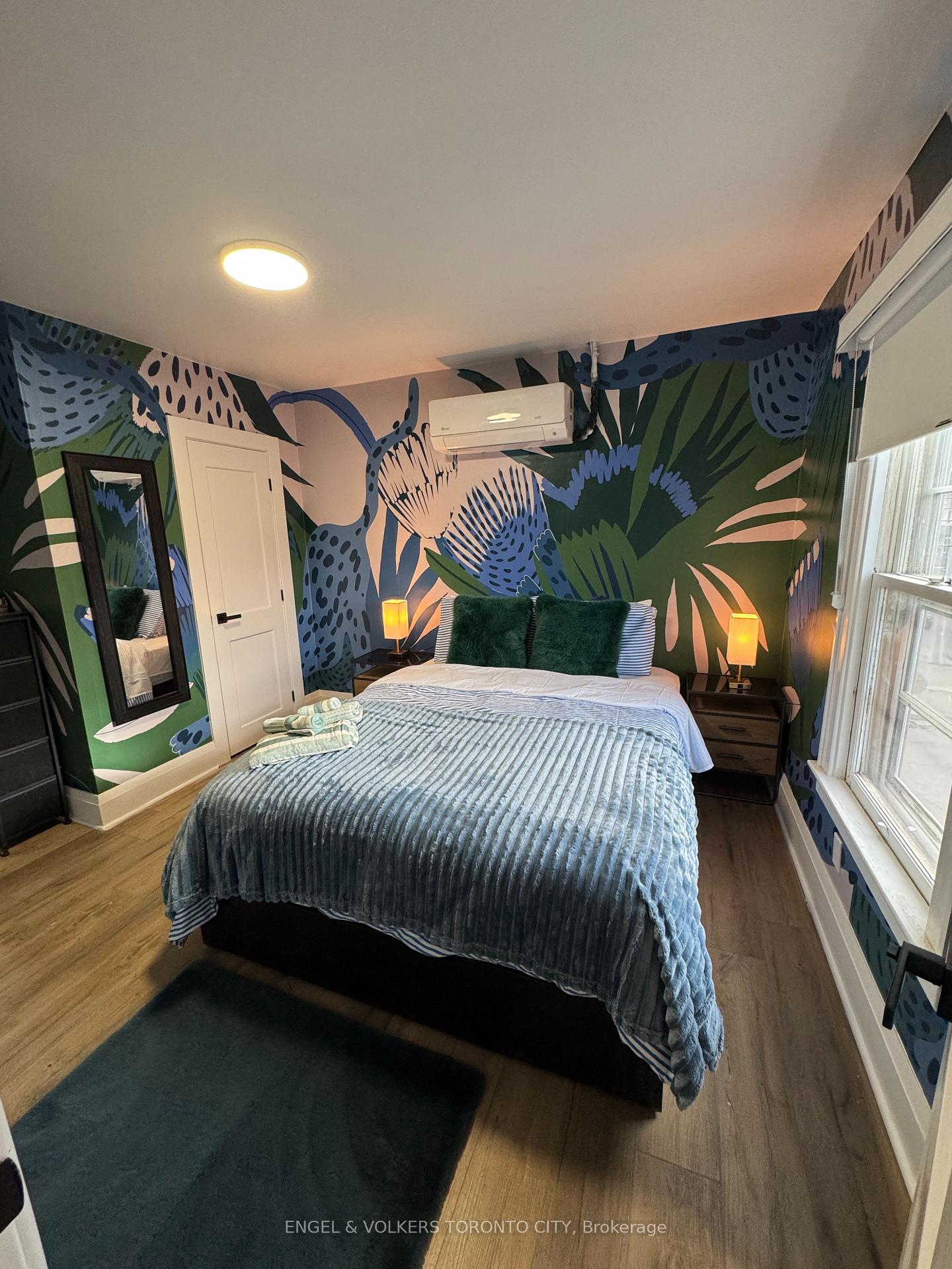 Photo 11 of 792 Pierre Avenue, Windsor — HOMEH
