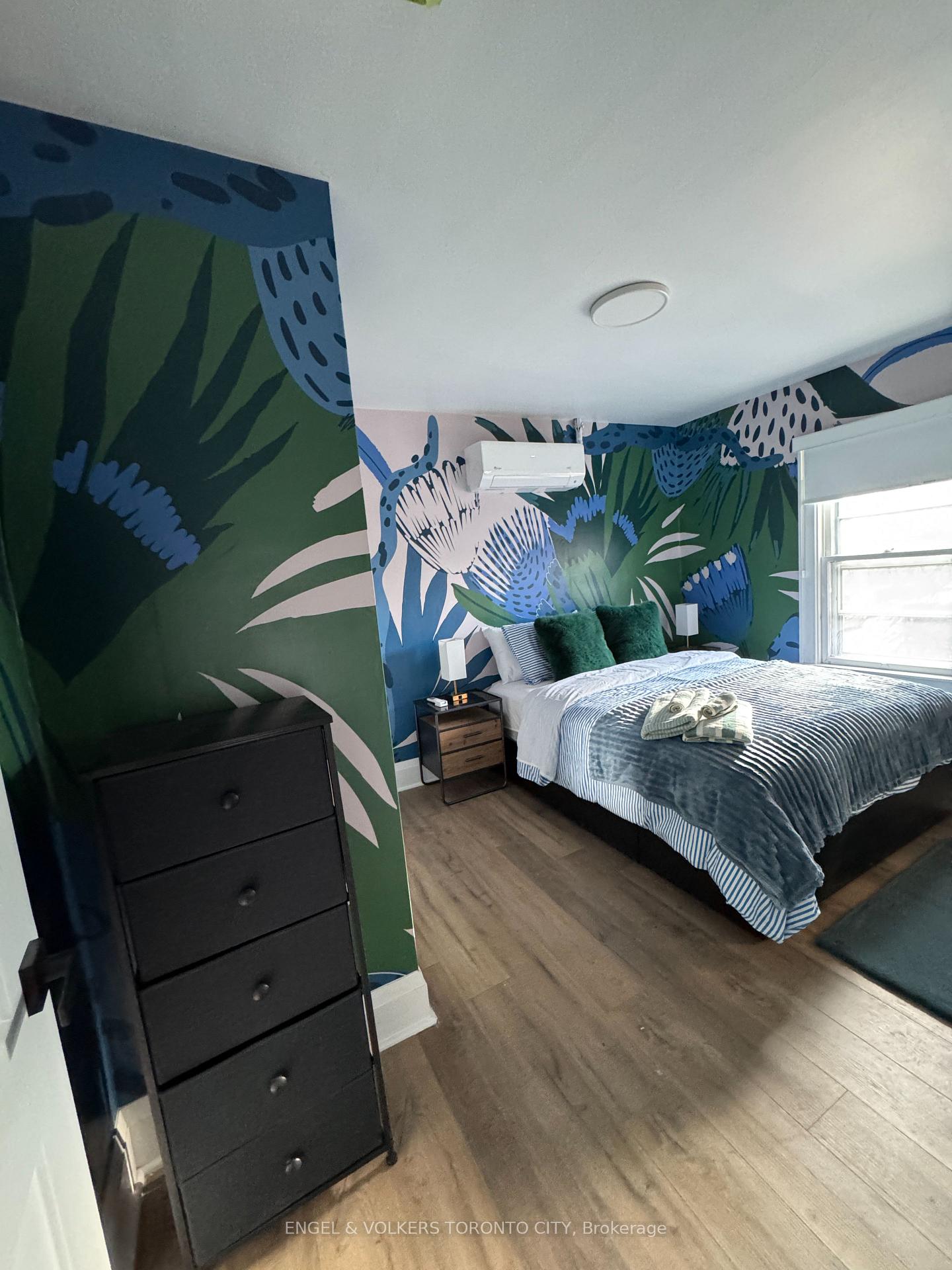 Photo 12 of 792 Pierre Avenue, Windsor — HOMEH