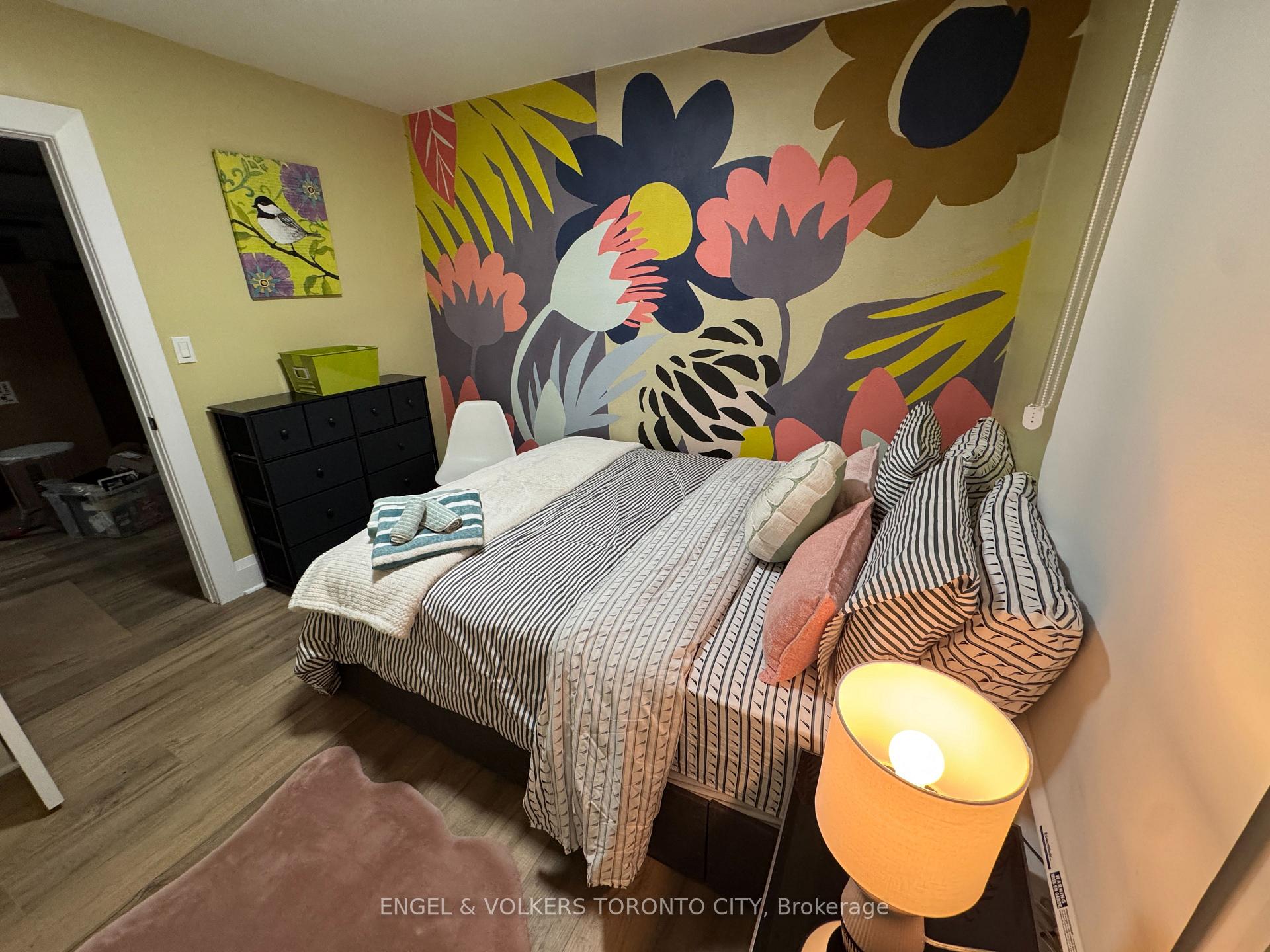 Photo 14 of 792 Pierre Avenue, Windsor — HOMEH