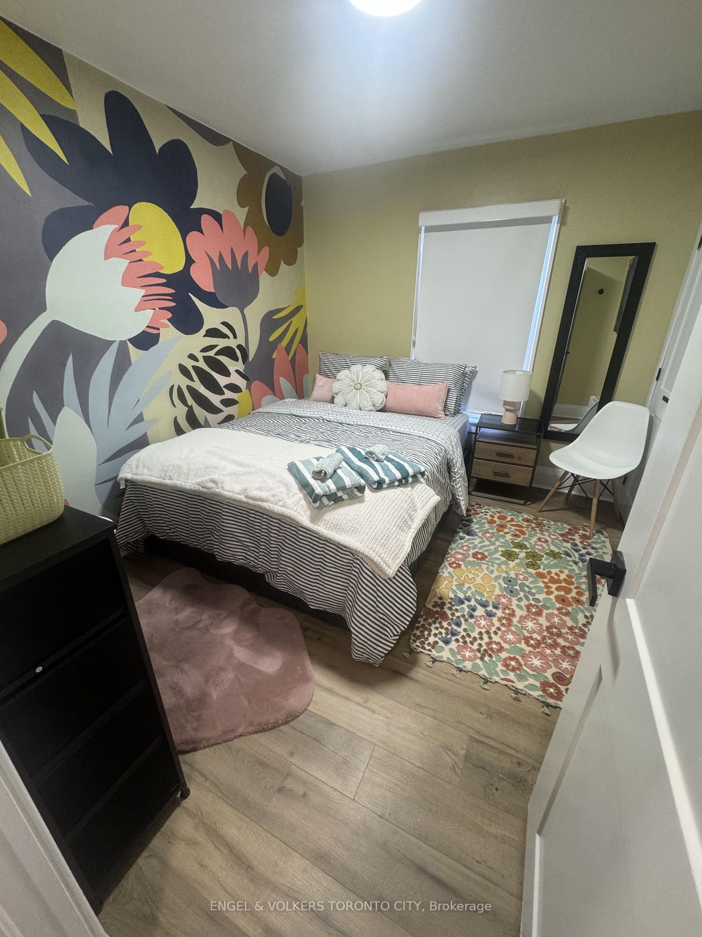Photo 15 of 792 Pierre Avenue, Windsor — HOMEH