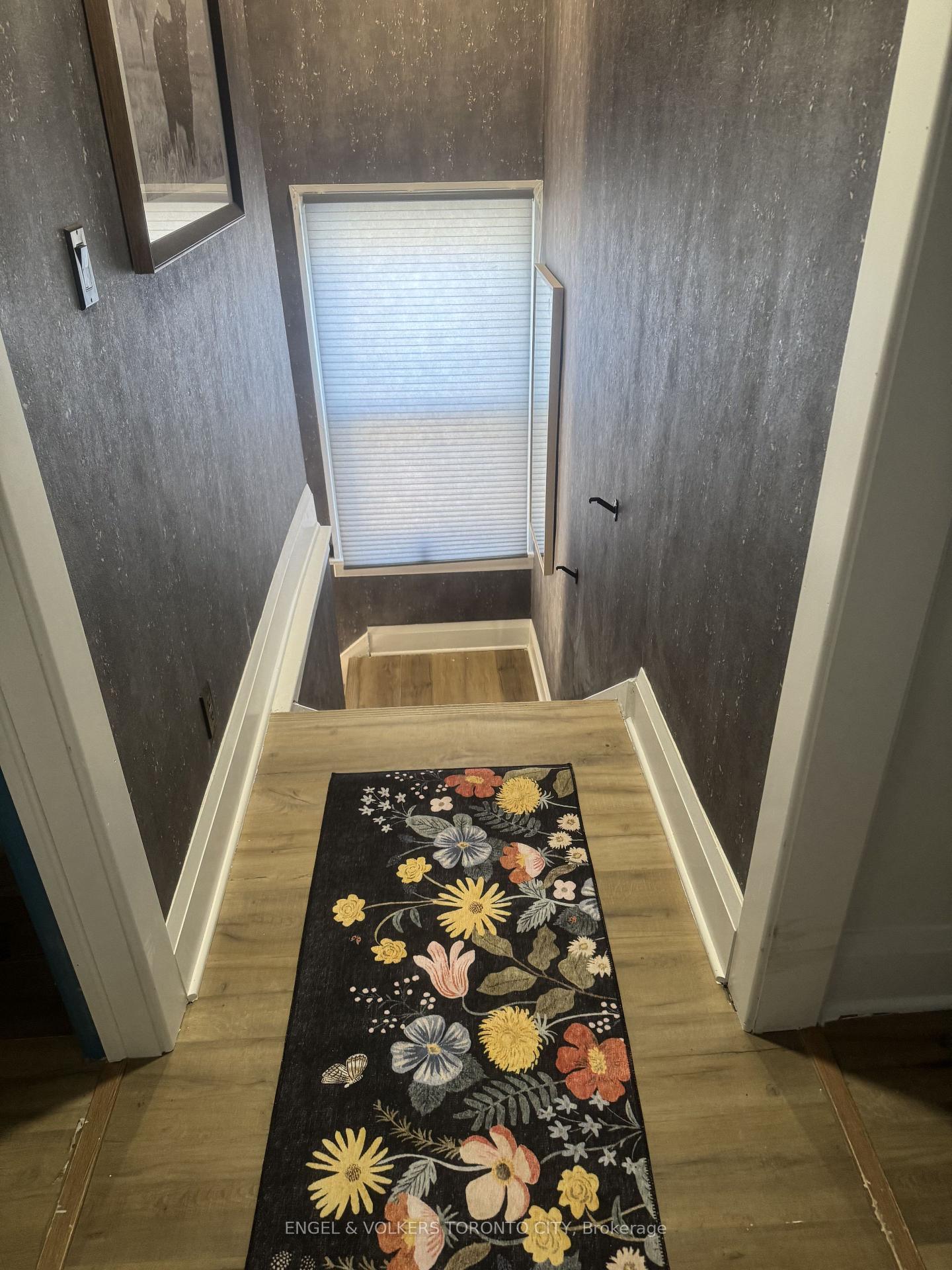 Photo 33 of 792 Pierre Avenue, Windsor — HOMEH
