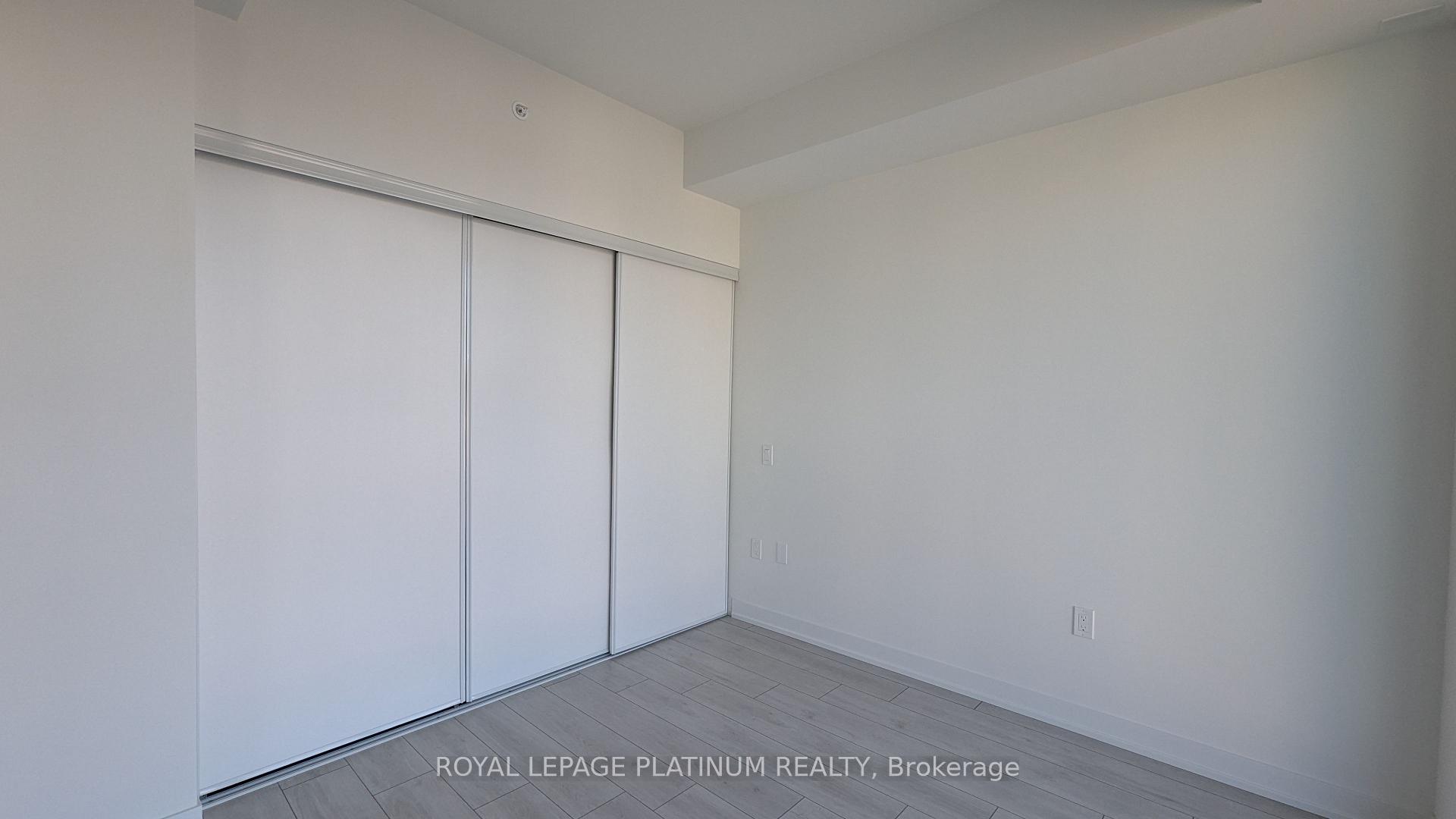 Photo 9 of Unit 806, 39 Mary Street, Barrie, City Centre — HOMEH