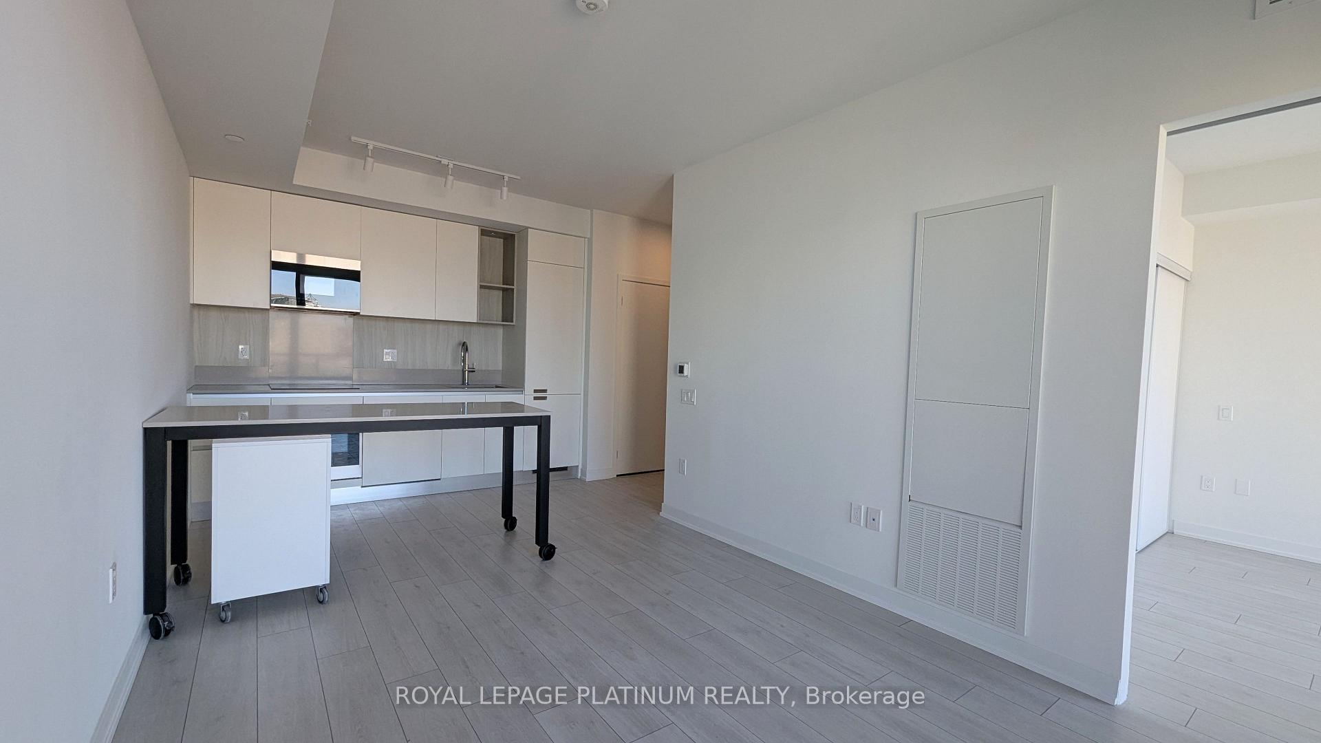 Photo 12 of Unit 806, 39 Mary Street, Barrie, City Centre — HOMEH