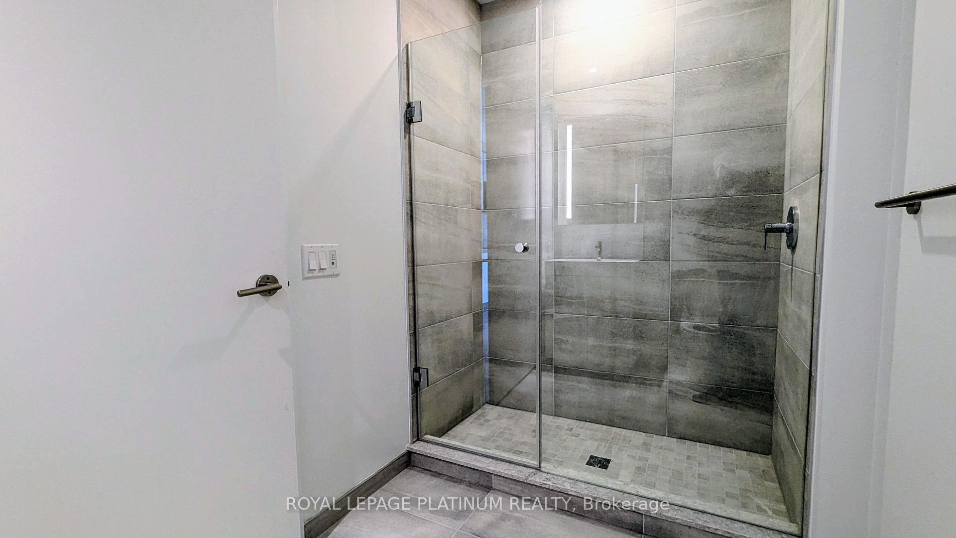 Photo 13 of Unit 806, 39 Mary Street, Barrie, City Centre — HOMEH
