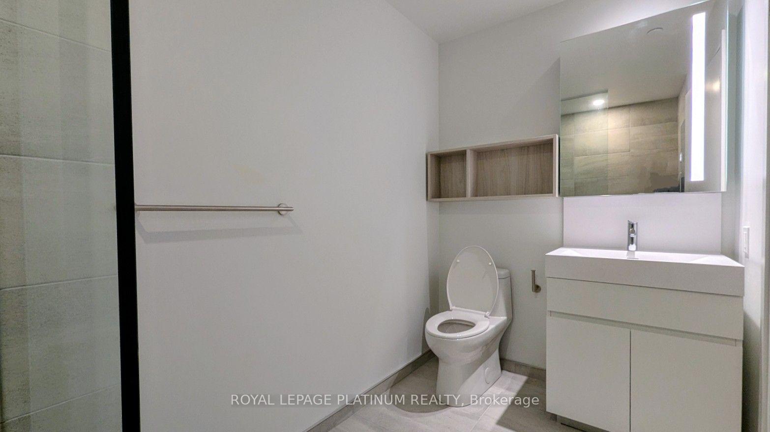 Photo 14 of Unit 806, 39 Mary Street, Barrie, City Centre — HOMEH