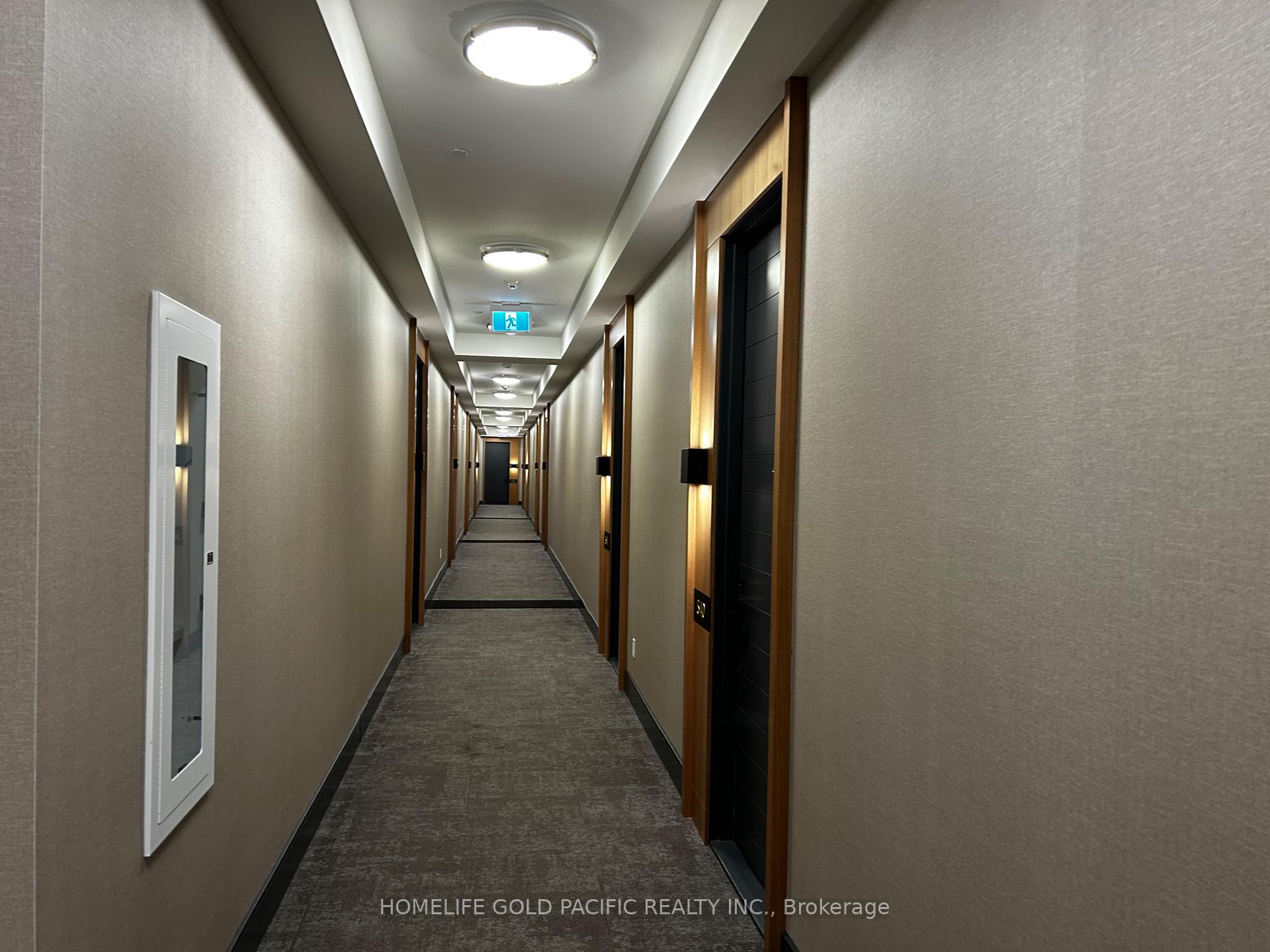 Photo 4 of Unit 559, 25 Adra Grado Way, North York, Bayview Village — HOMEH