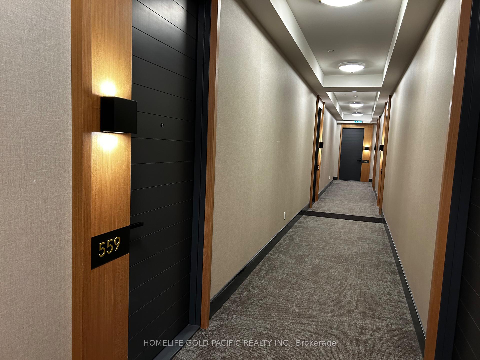 Photo 5 of Unit 559, 25 Adra Grado Way, North York, Bayview Village — HOMEH