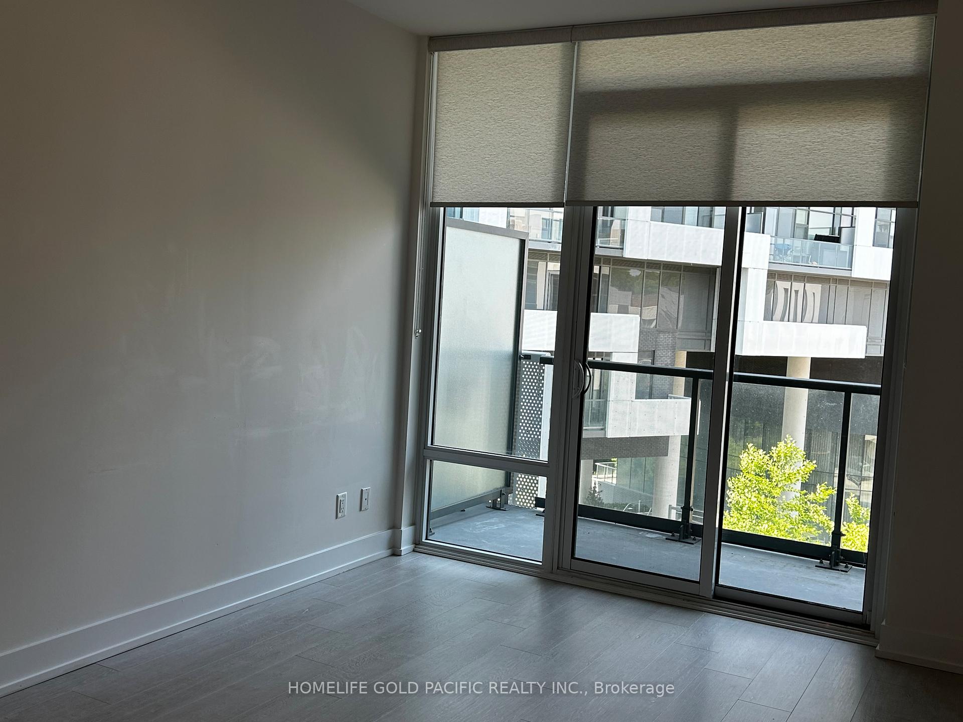 Photo 7 of Unit 559, 25 Adra Grado Way, North York, Bayview Village — HOMEH