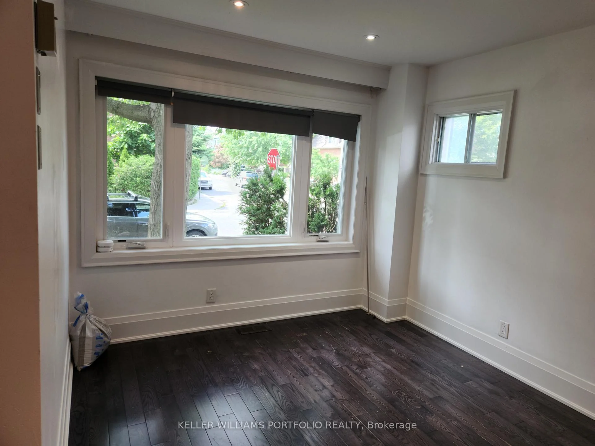Photo 22 of 71 Chisholm Avenue, Toronto, Woodbine-Lumsden — HOMEH