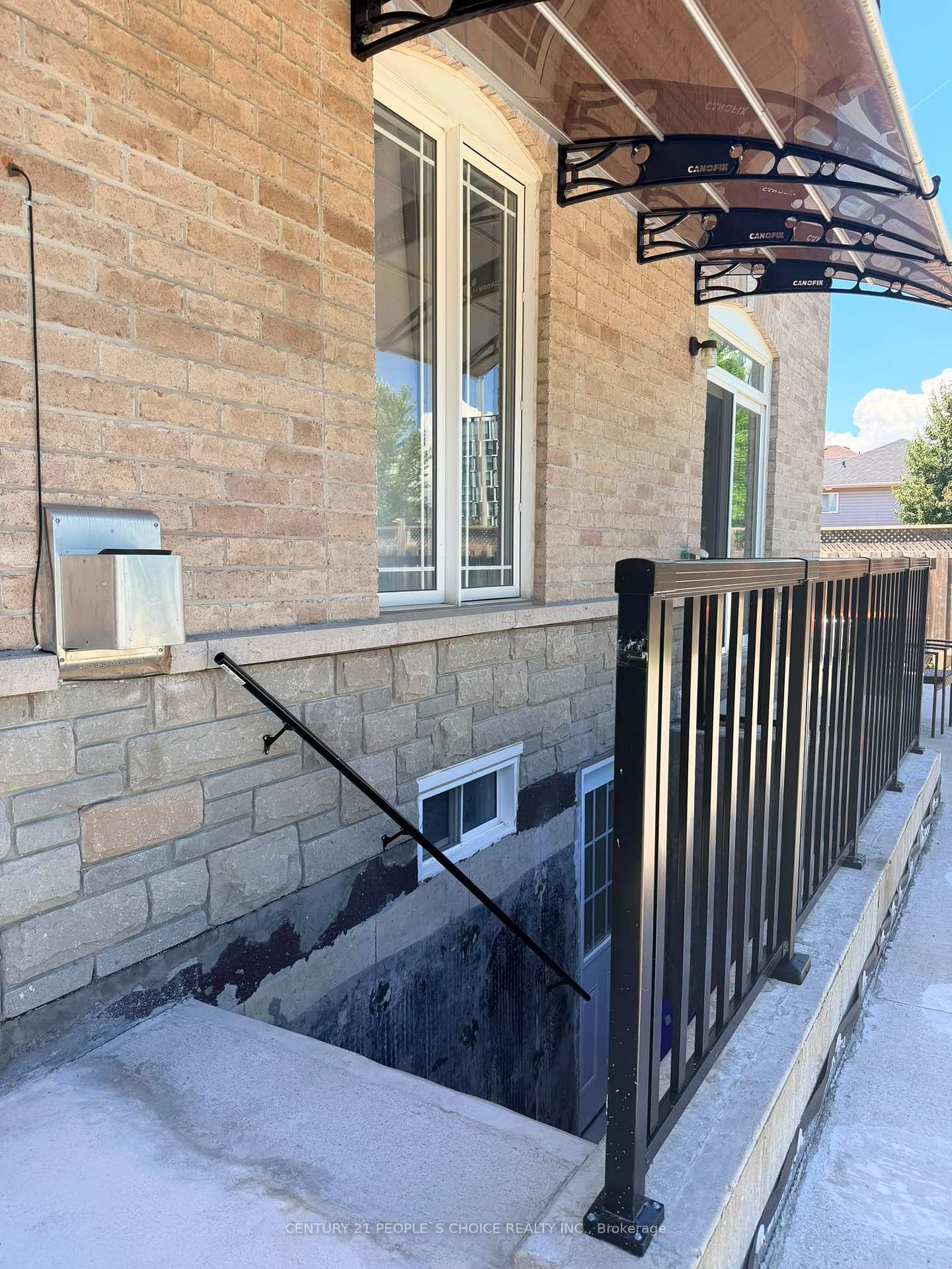 Photo 1 of Unit Bsmt, 1761 Western Crescent, Oshawa, Samac — HOMEH